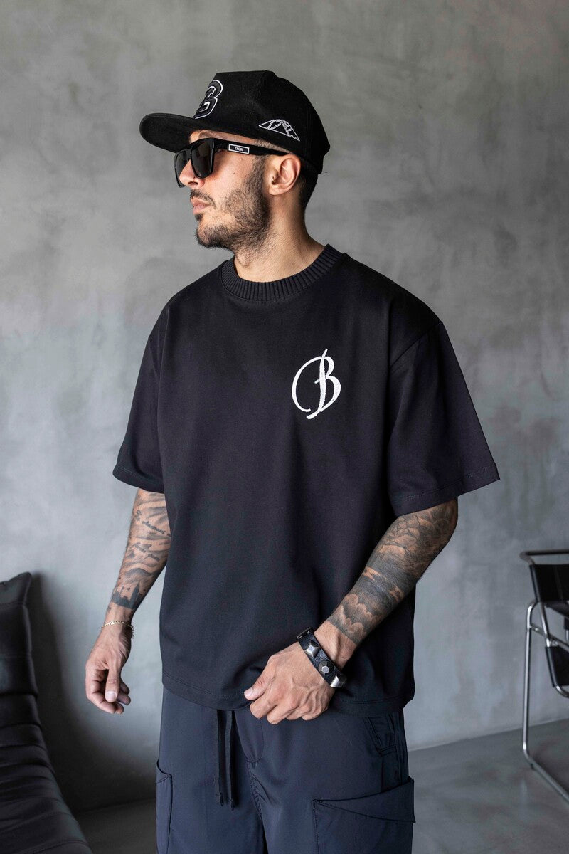 Embroidered T-shirt Black 1900