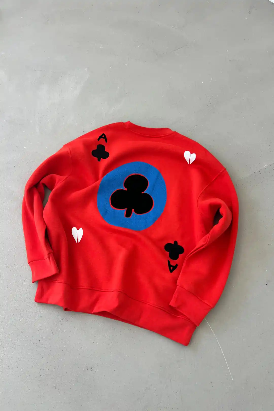 Ace Club Graphic Sweatshirt – Bold Retro Street Style