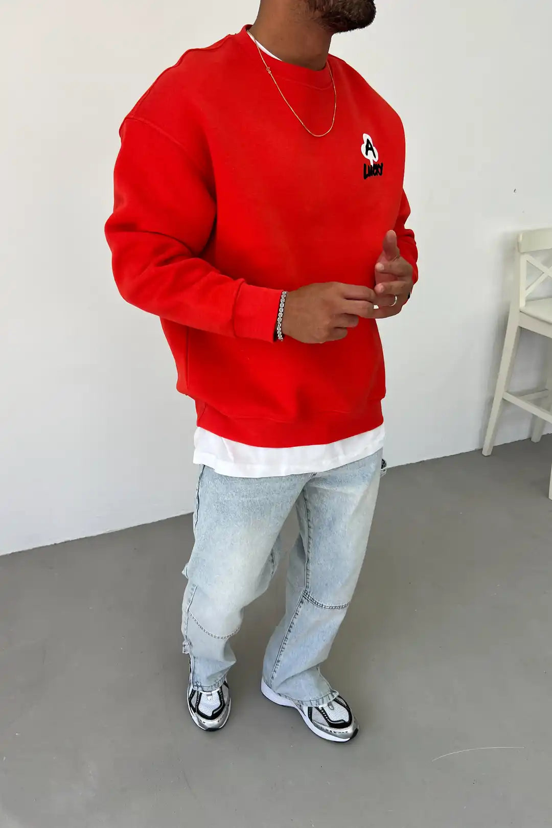 Ace Club Graphic Sweatshirt – Bold Retro Street Style
