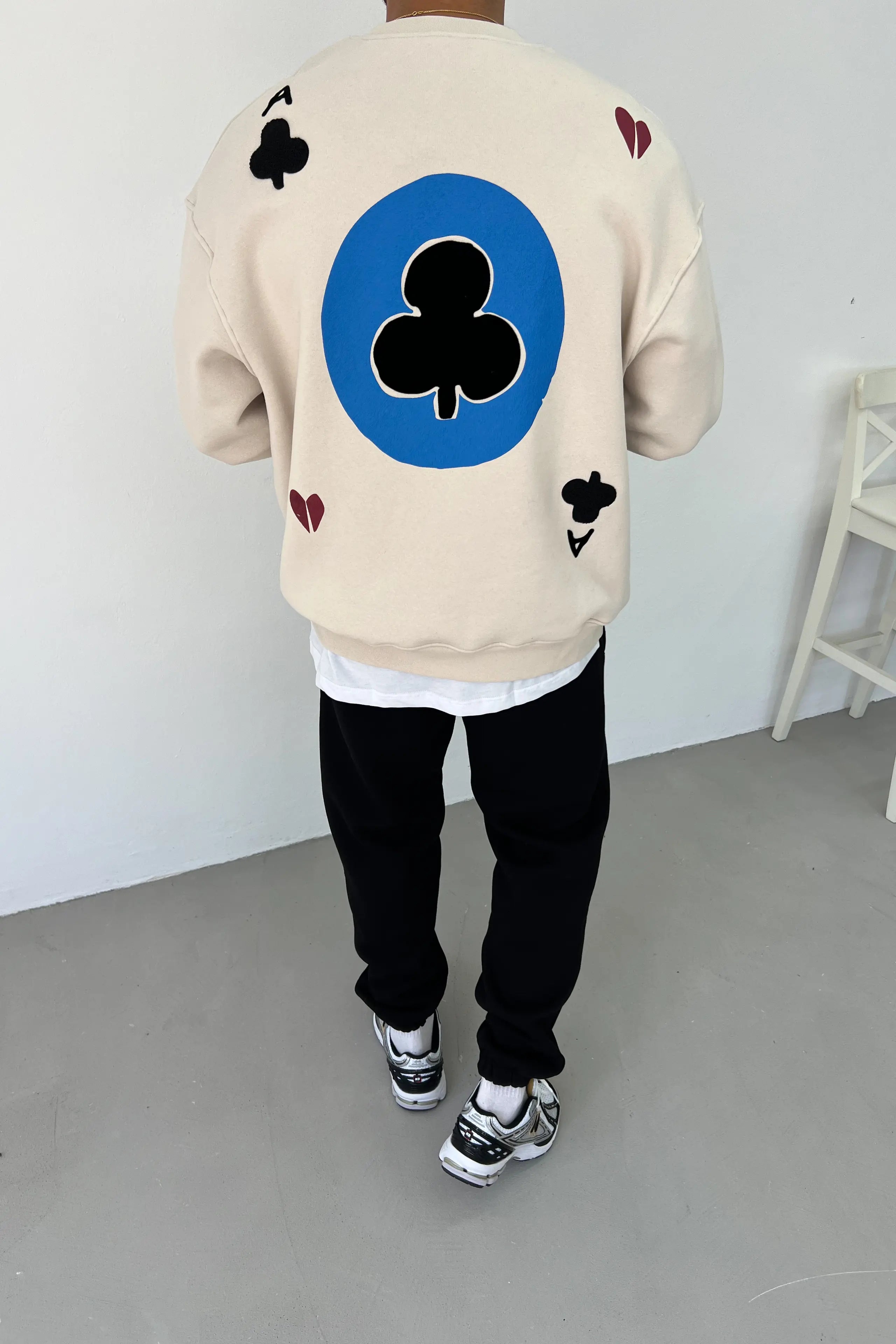 Ace Club Graphic Sweatshirt – Bold Retro Street Style