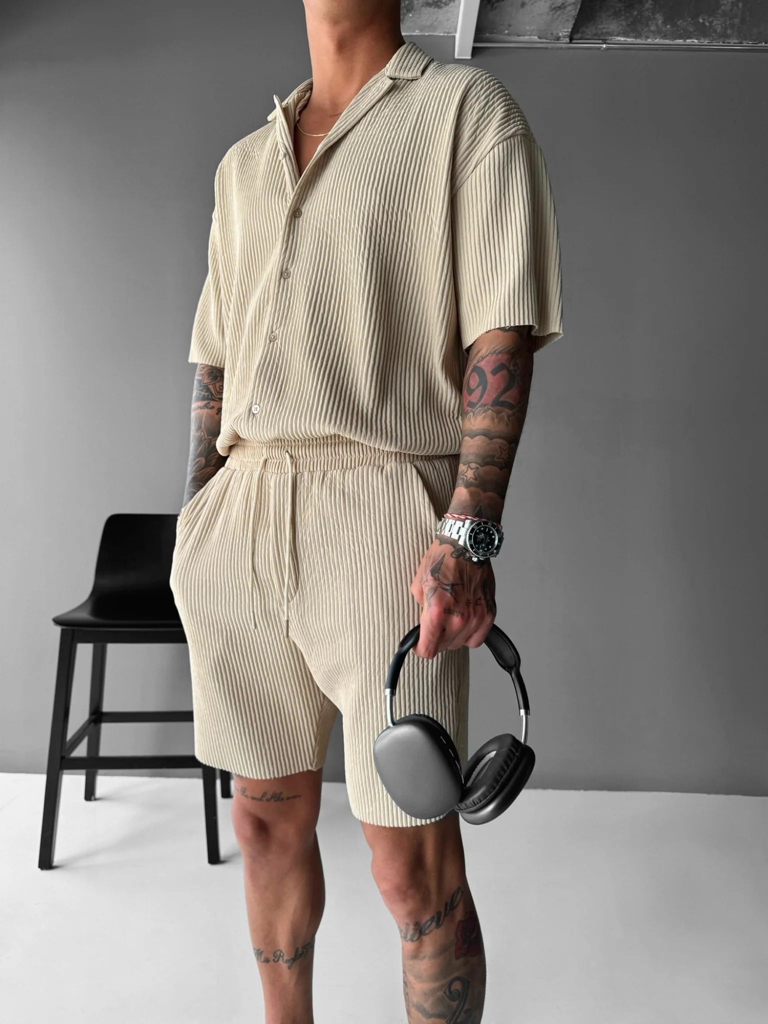 Loose Fit Ribbed Shorts - Beige