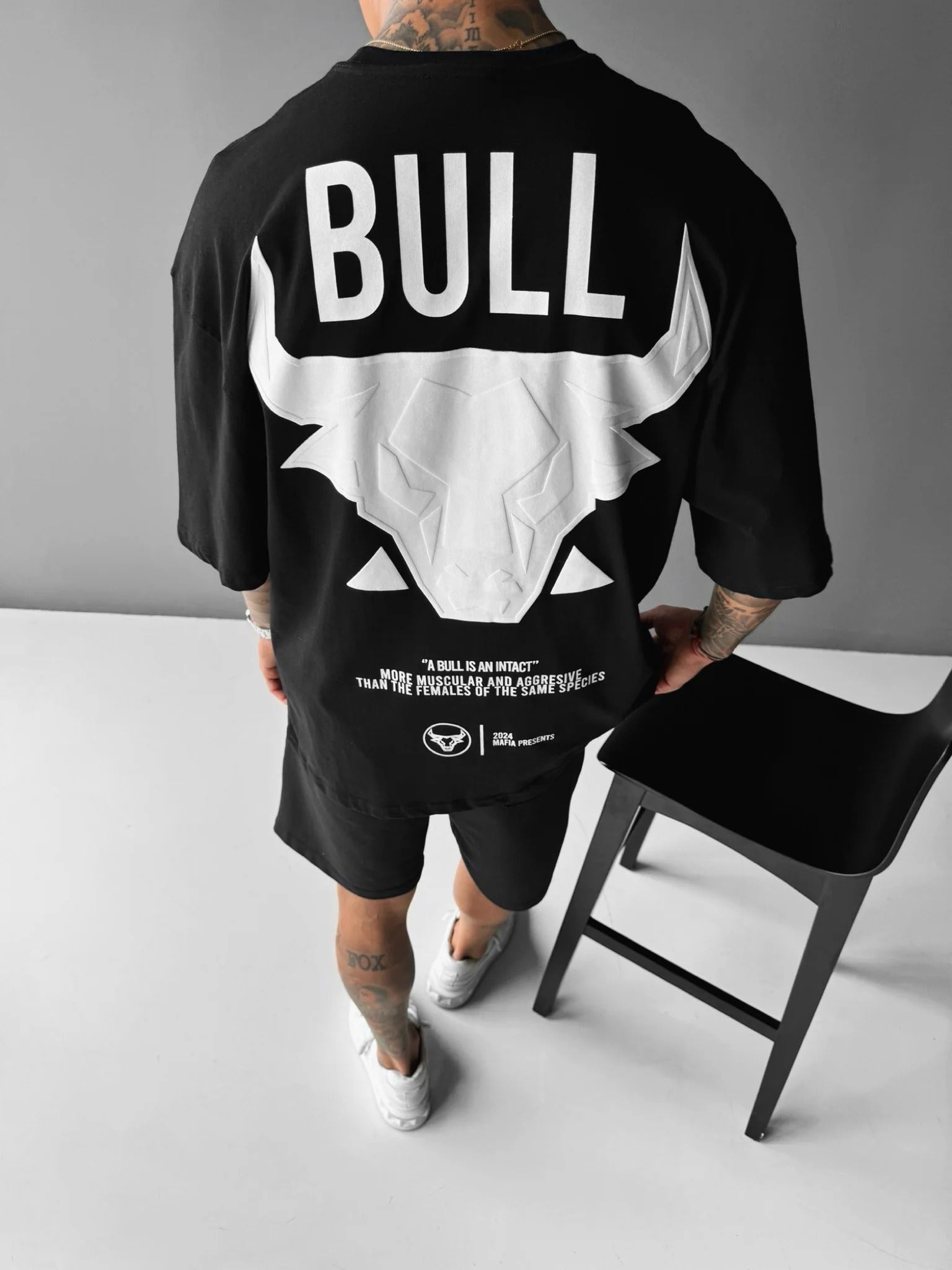 Oversize Bull T-shirt - Black and White