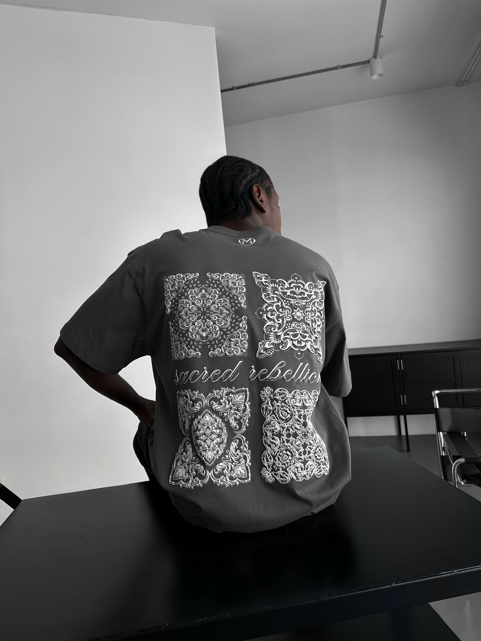 Oversize 'Sacred Rebellion' T-Shirt - Anthracite
