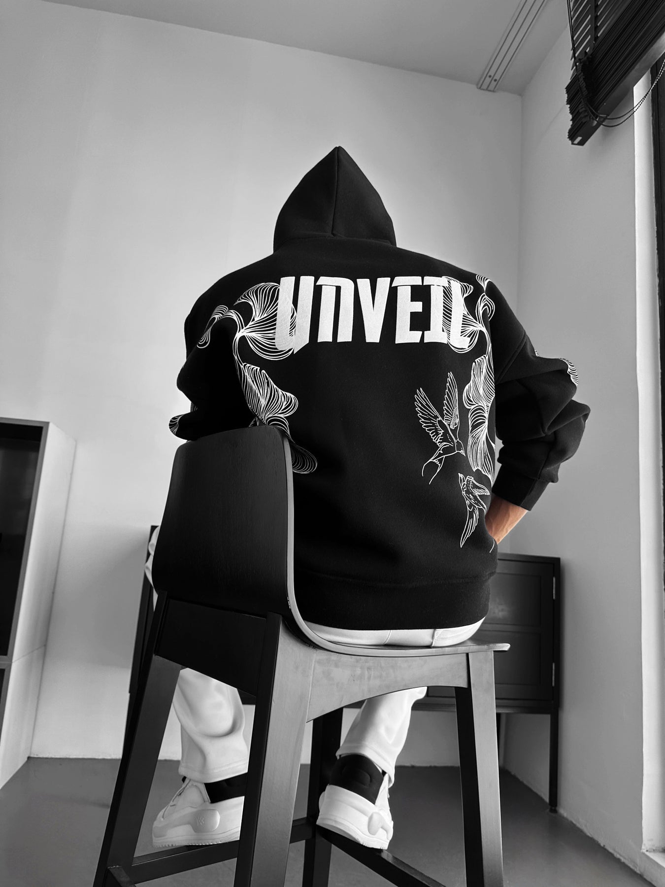 Oversize Unveil Hoodie - Black