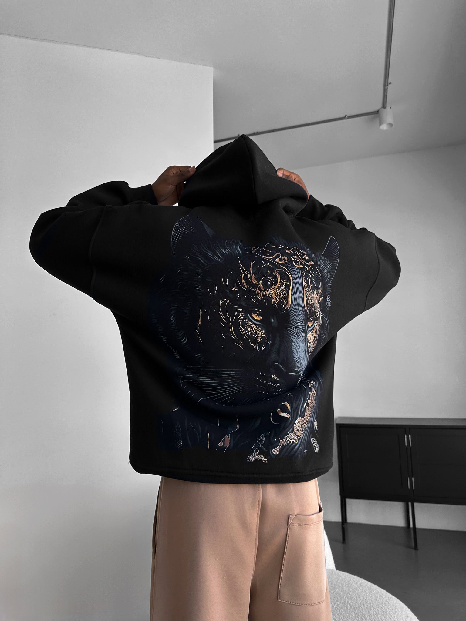 Oversize Detailed Lion Hoodie - Black