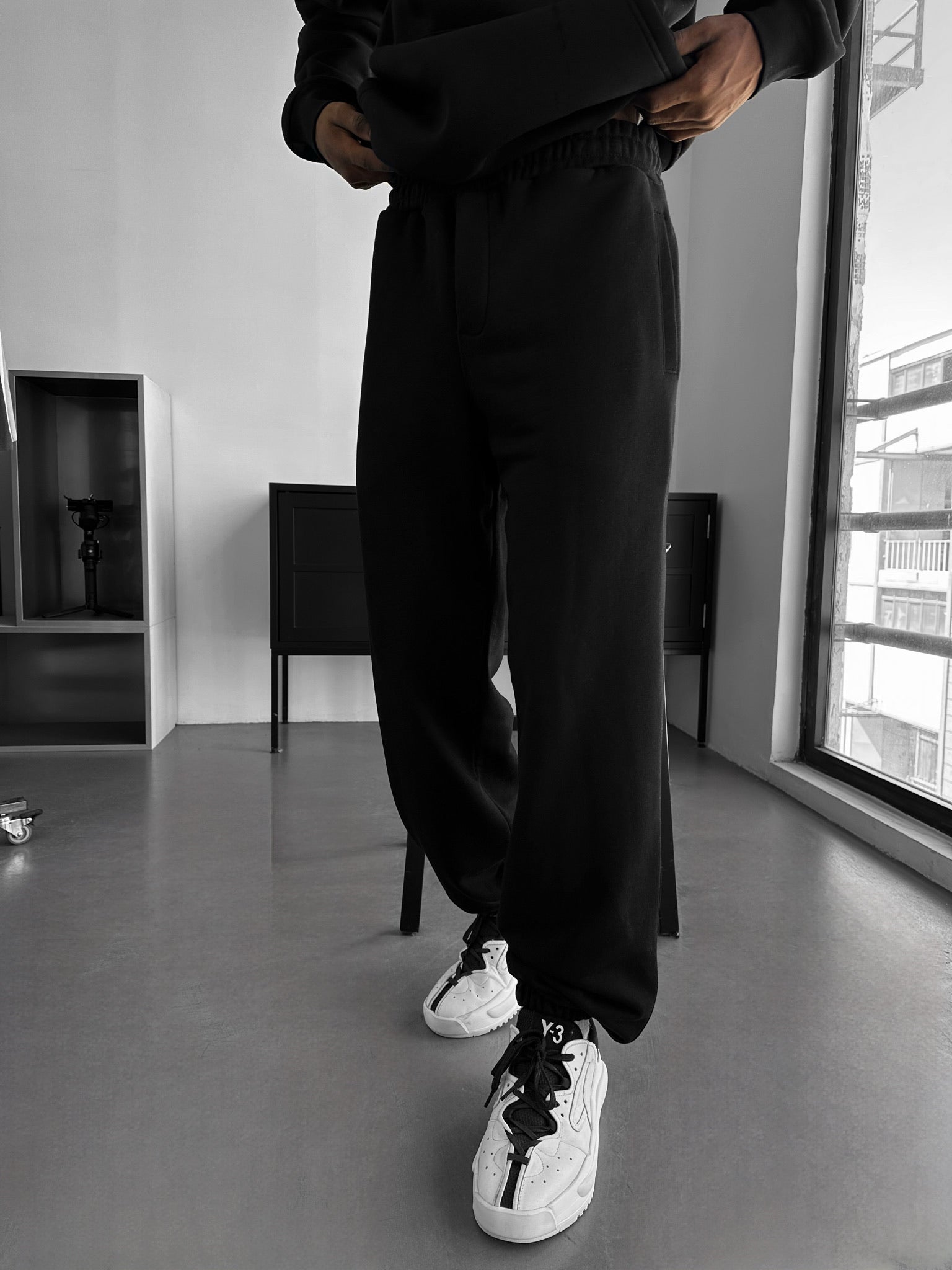 Loose Fit Basic Jogger - Black