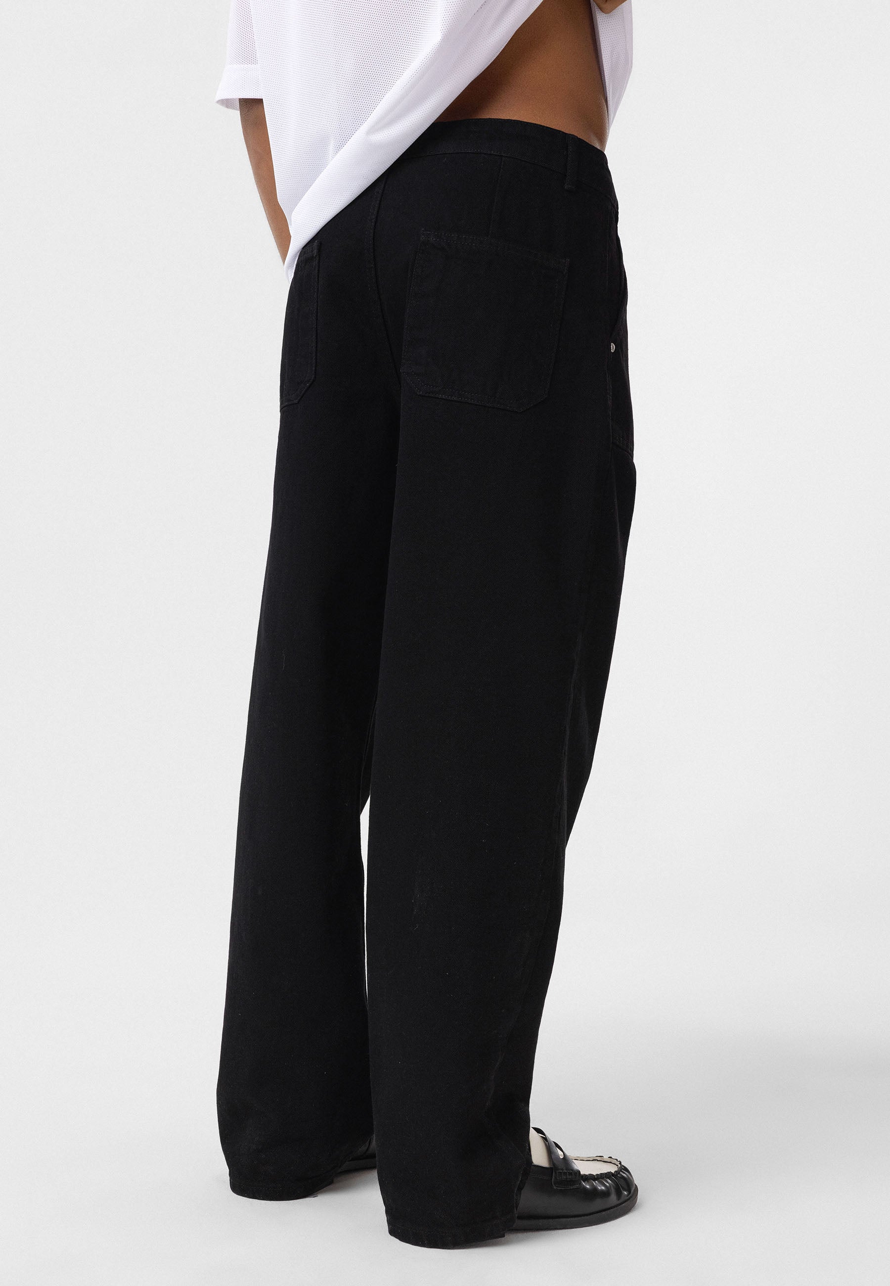 Pocket-Detail Baggy Jeans – Pants