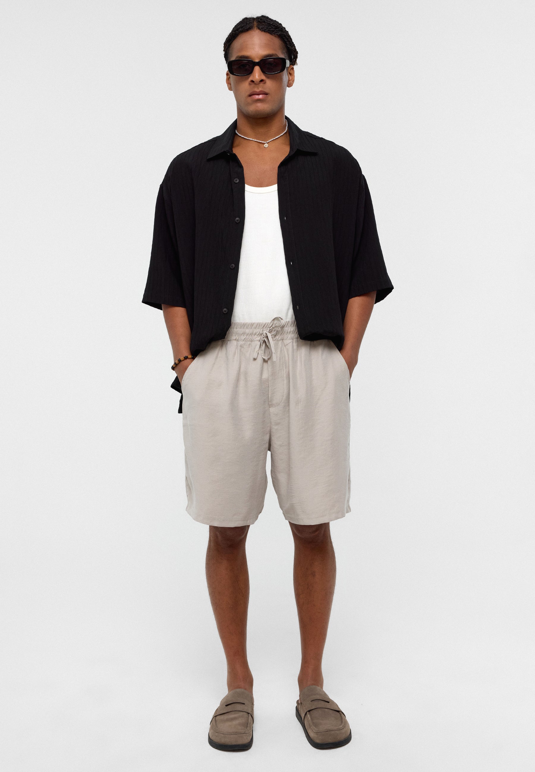 Oversized Modal Bermuda Shorts – Fluid Comfort, Street-Driven Silhouette