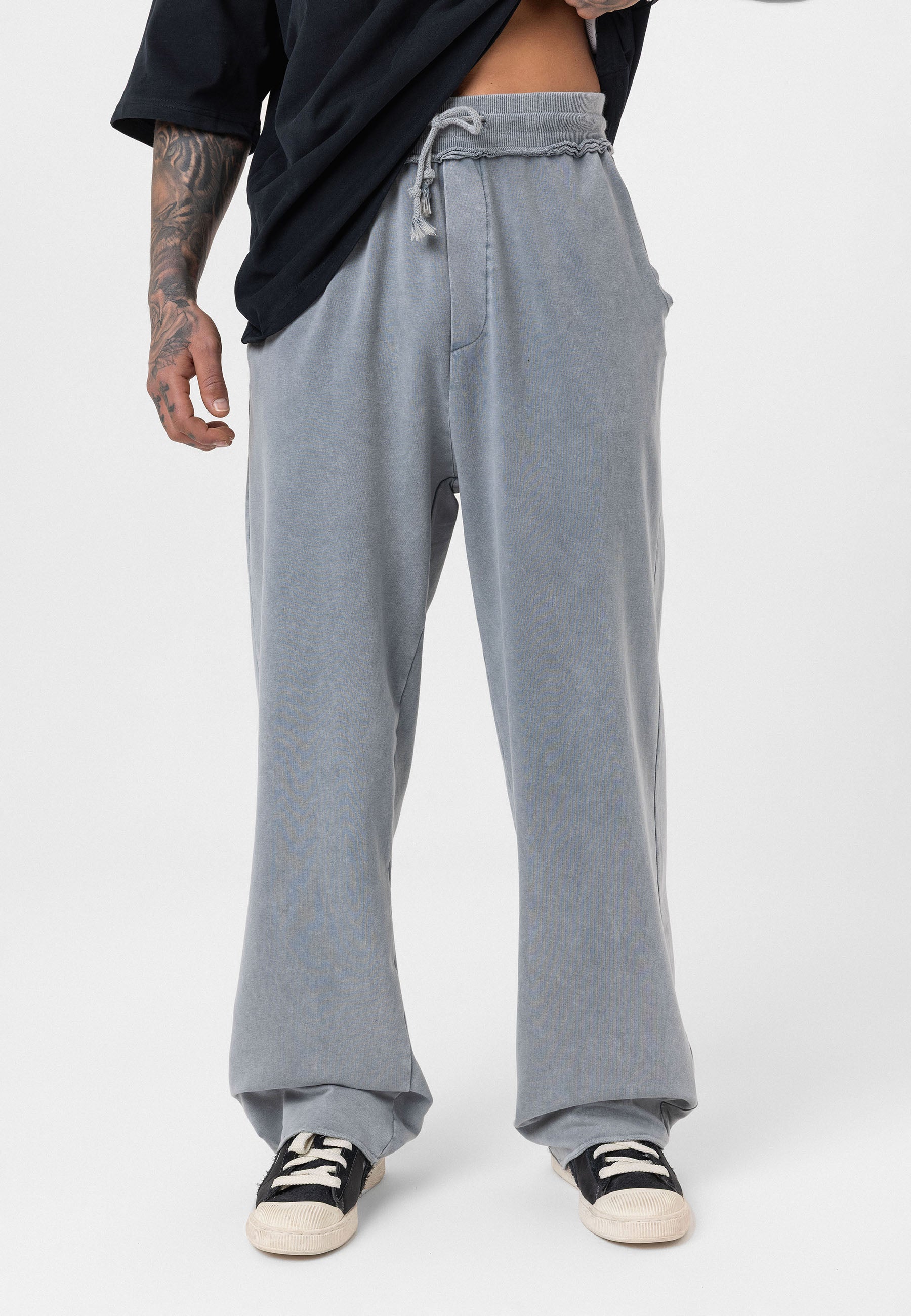 Loose-Fit Cotton-Trousers– Relaxed Tailoring with Clean Lines