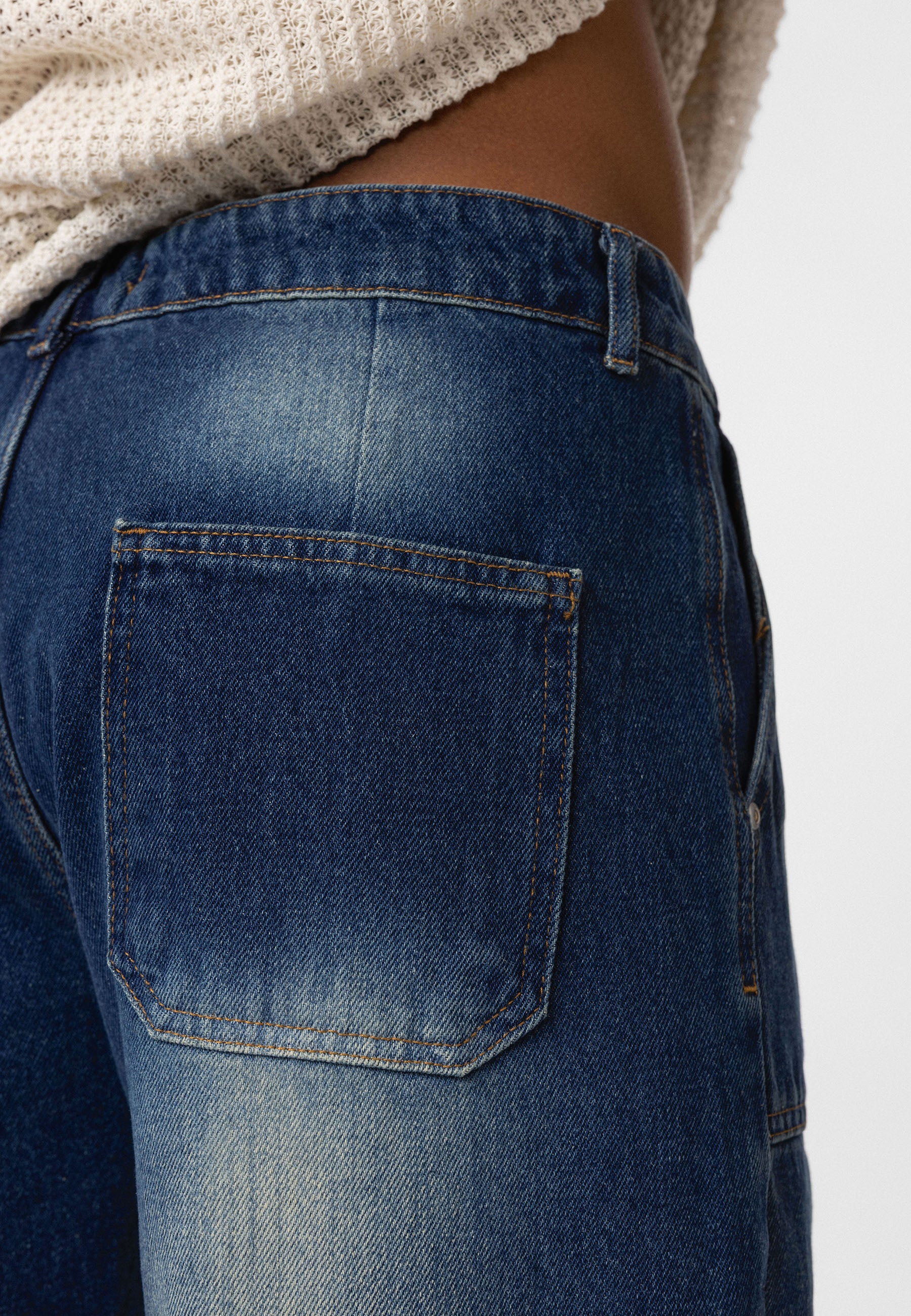 Pocket-Detail Baggy Jeans – Pants