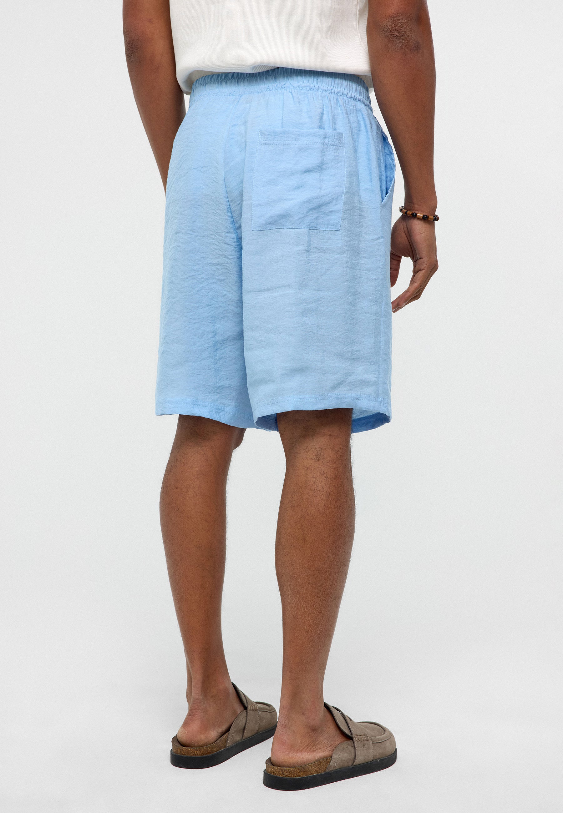 Oversized Modal Bermuda Shorts – Fluid Comfort, Street-Driven Silhouette
