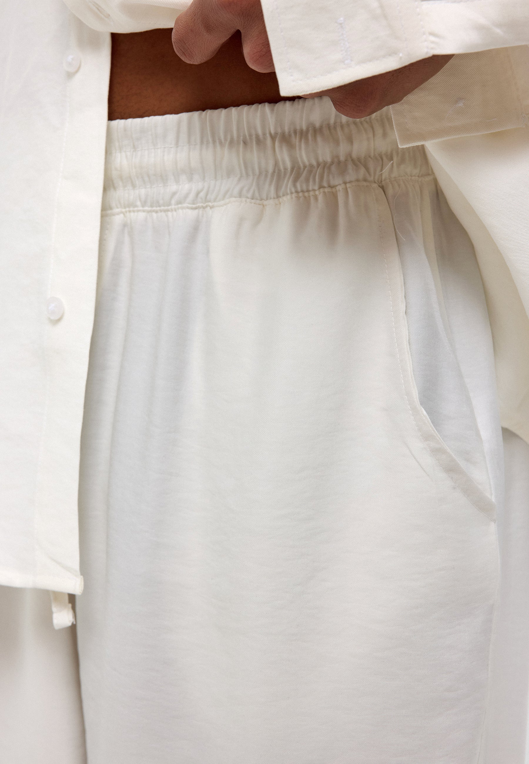 Baggy Fit Modal Trousers – Relaxed Wide-Leg Comfort