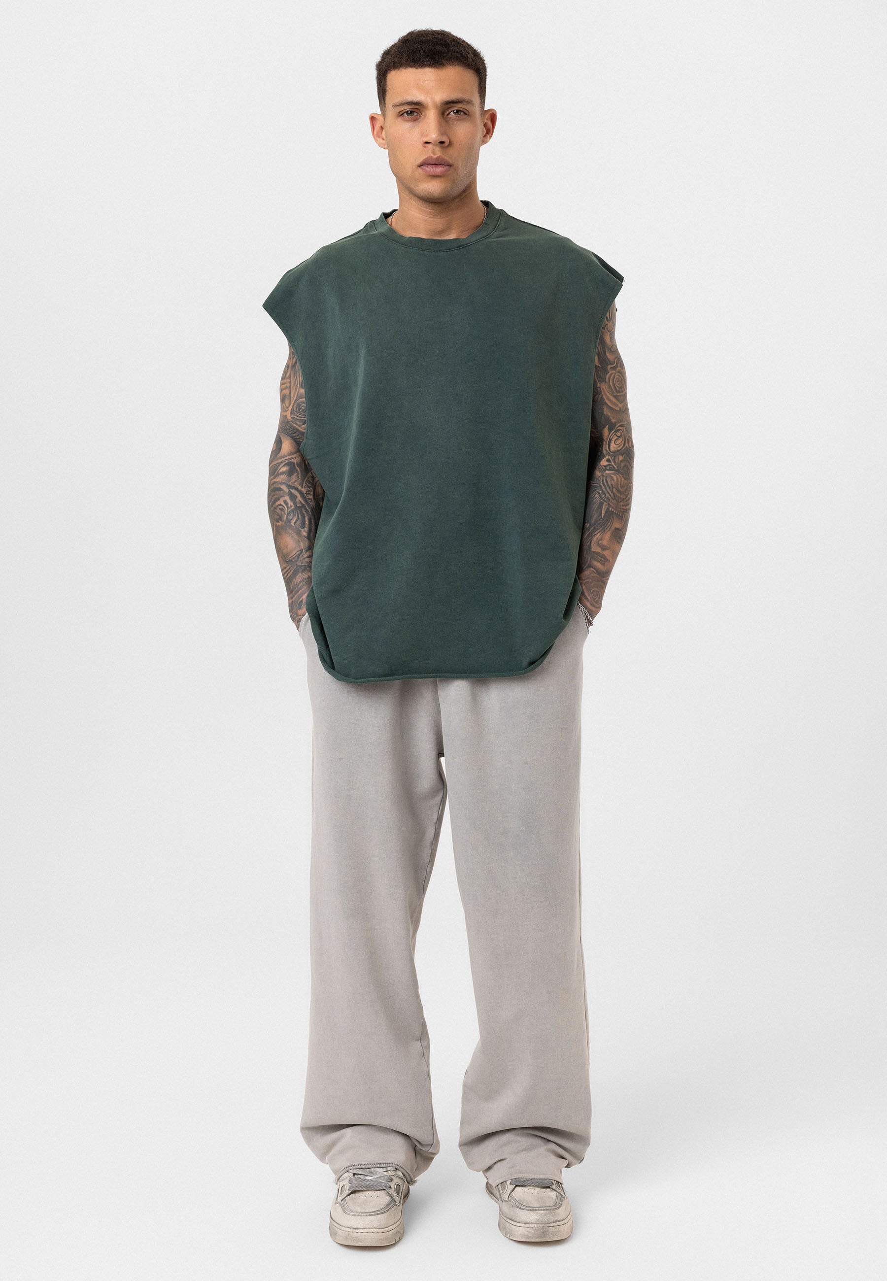 Loose-Fit Cotton-Trousers– Relaxed Tailoring with Clean Lines