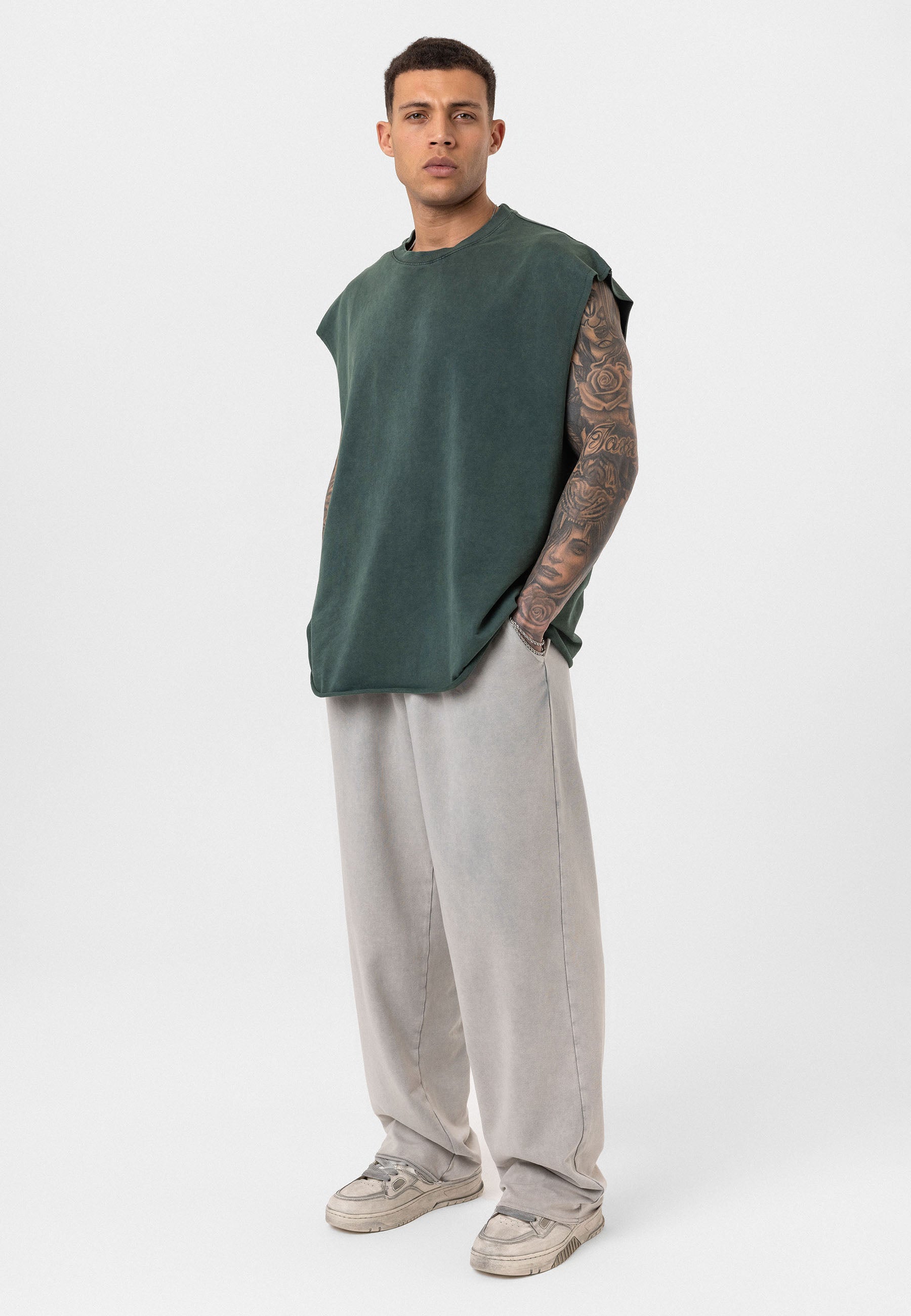 Loose-Fit Cotton-Trousers– Relaxed Tailoring with Clean Lines