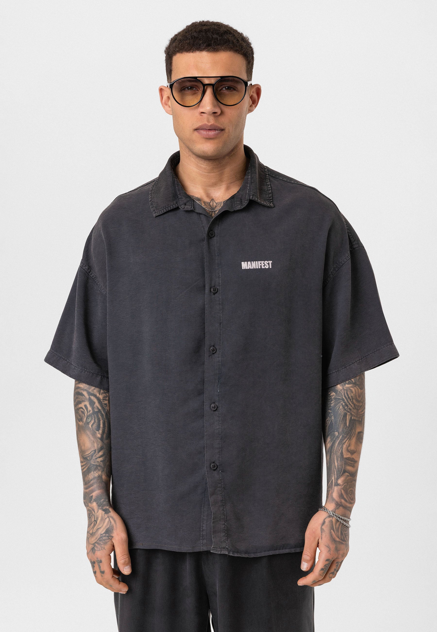 Washed Black Oversize Printed Short Sleeve Shirt – Relaxed Streetwear Vibe