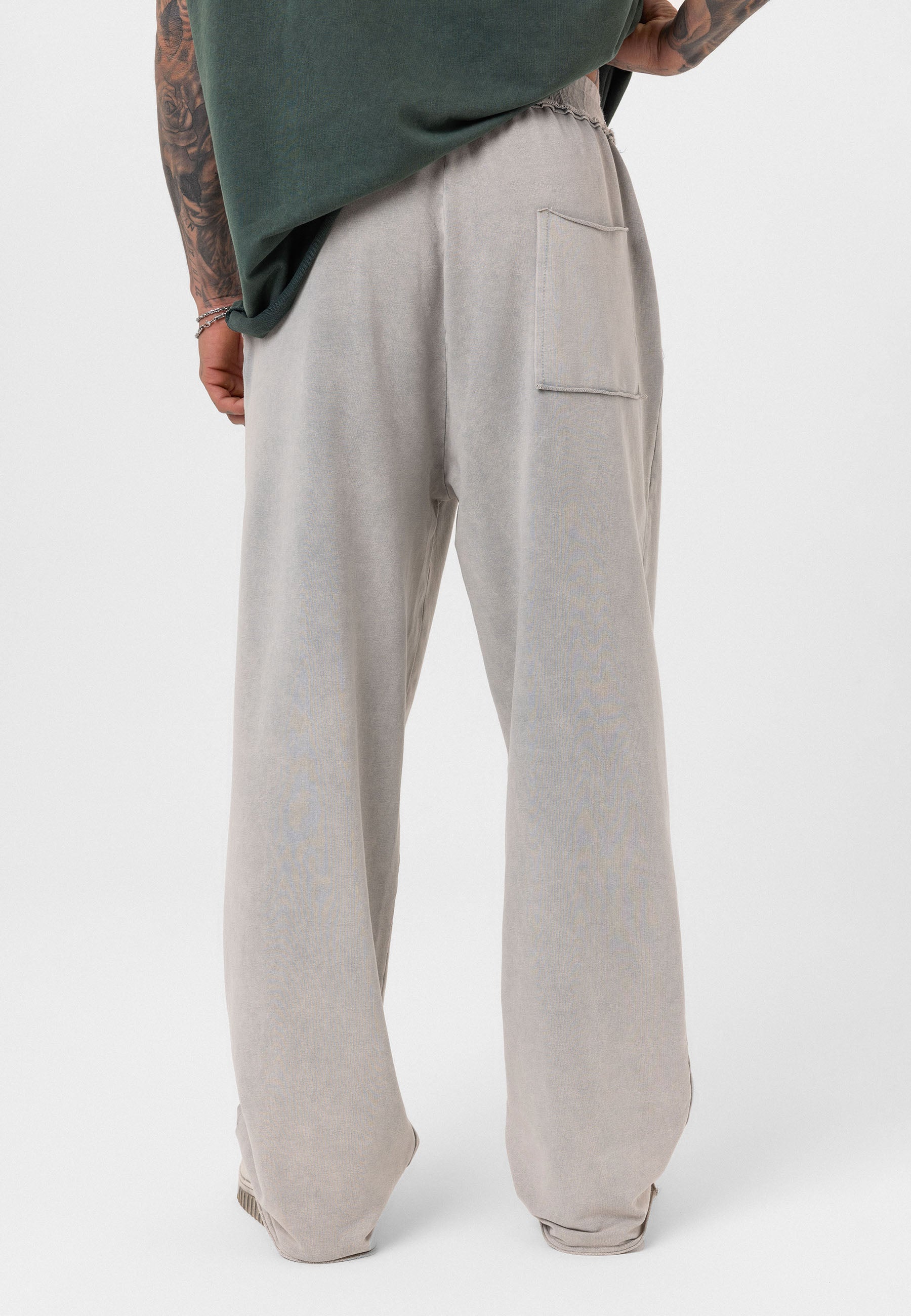 Loose-Fit Cotton-Trousers– Relaxed Tailoring with Clean Lines