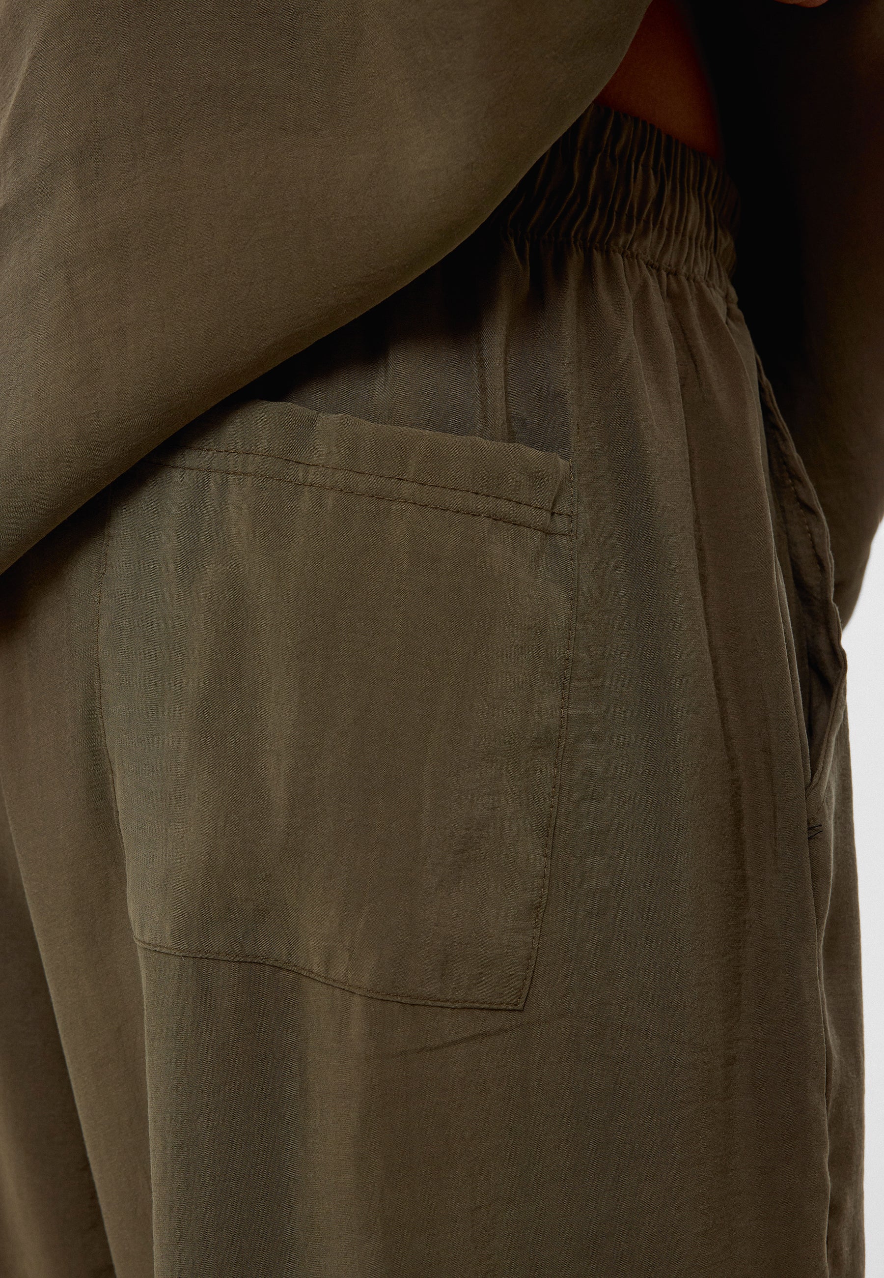 Baggy Fit Modal Trousers – Relaxed Wide-Leg Comfort