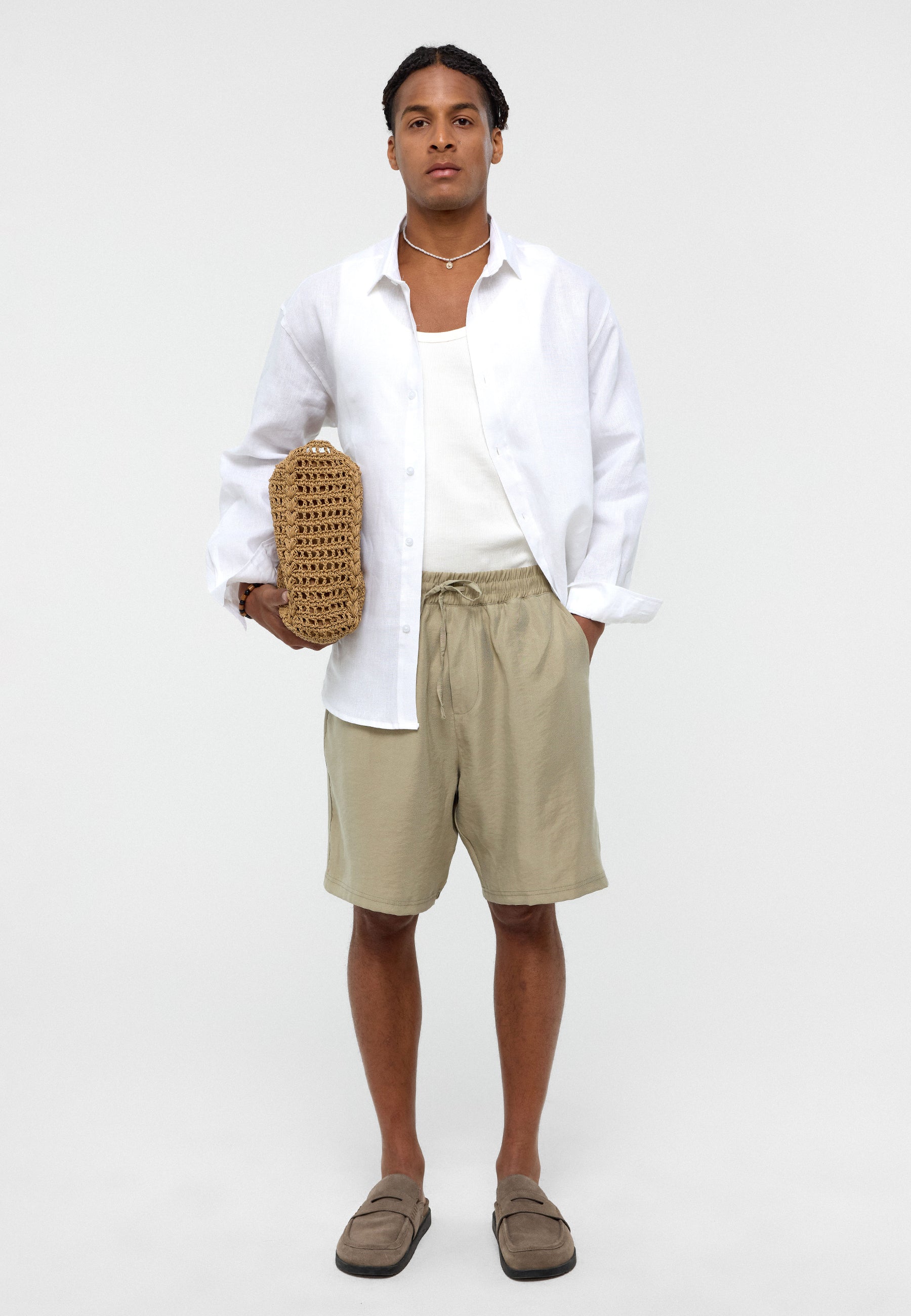 Oversized Modal Bermuda Shorts – Fluid Comfort, Street-Driven Silhouette