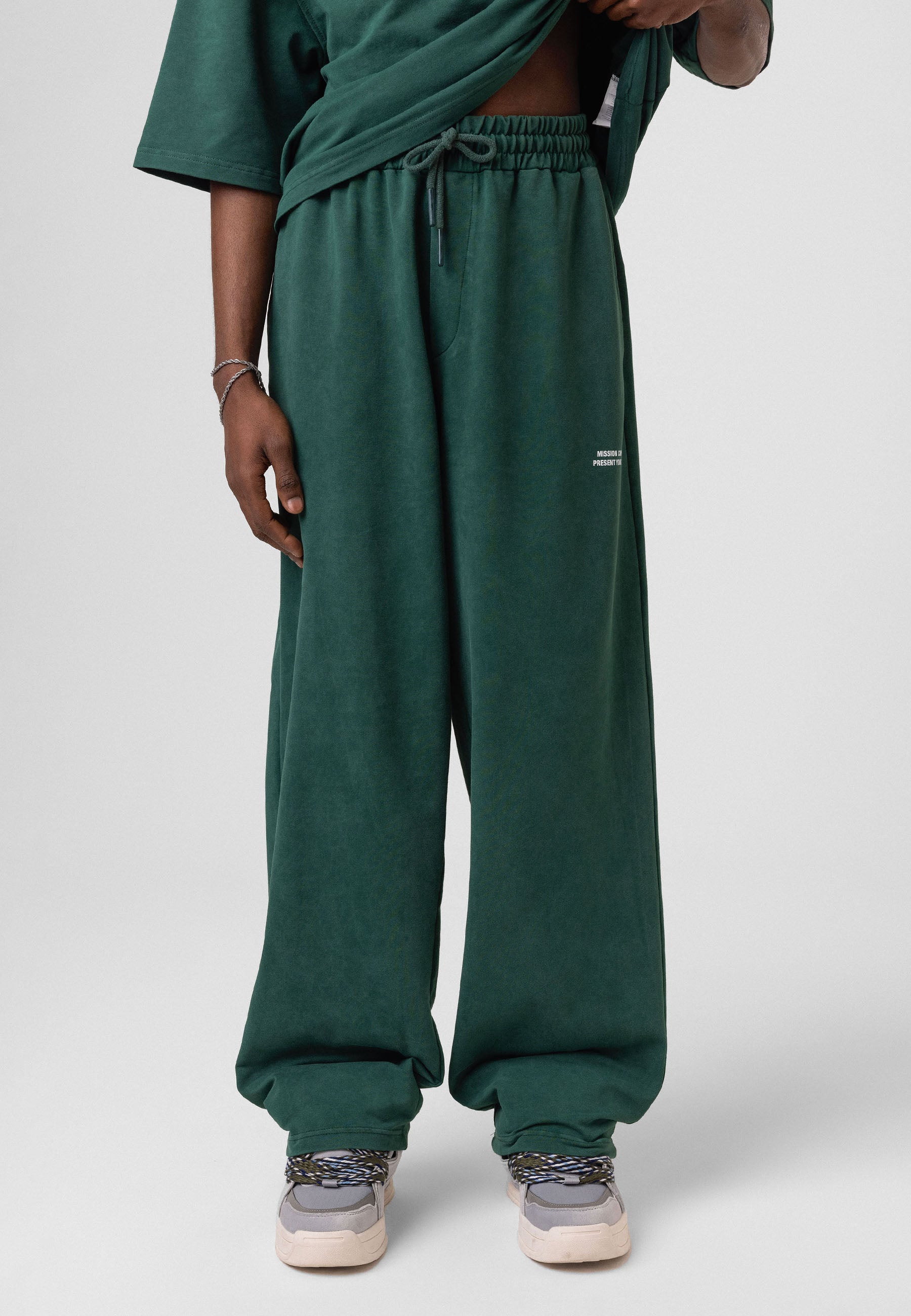 Oversized Washed Track Pants – Street-Ready Comfort with Soft Texture
