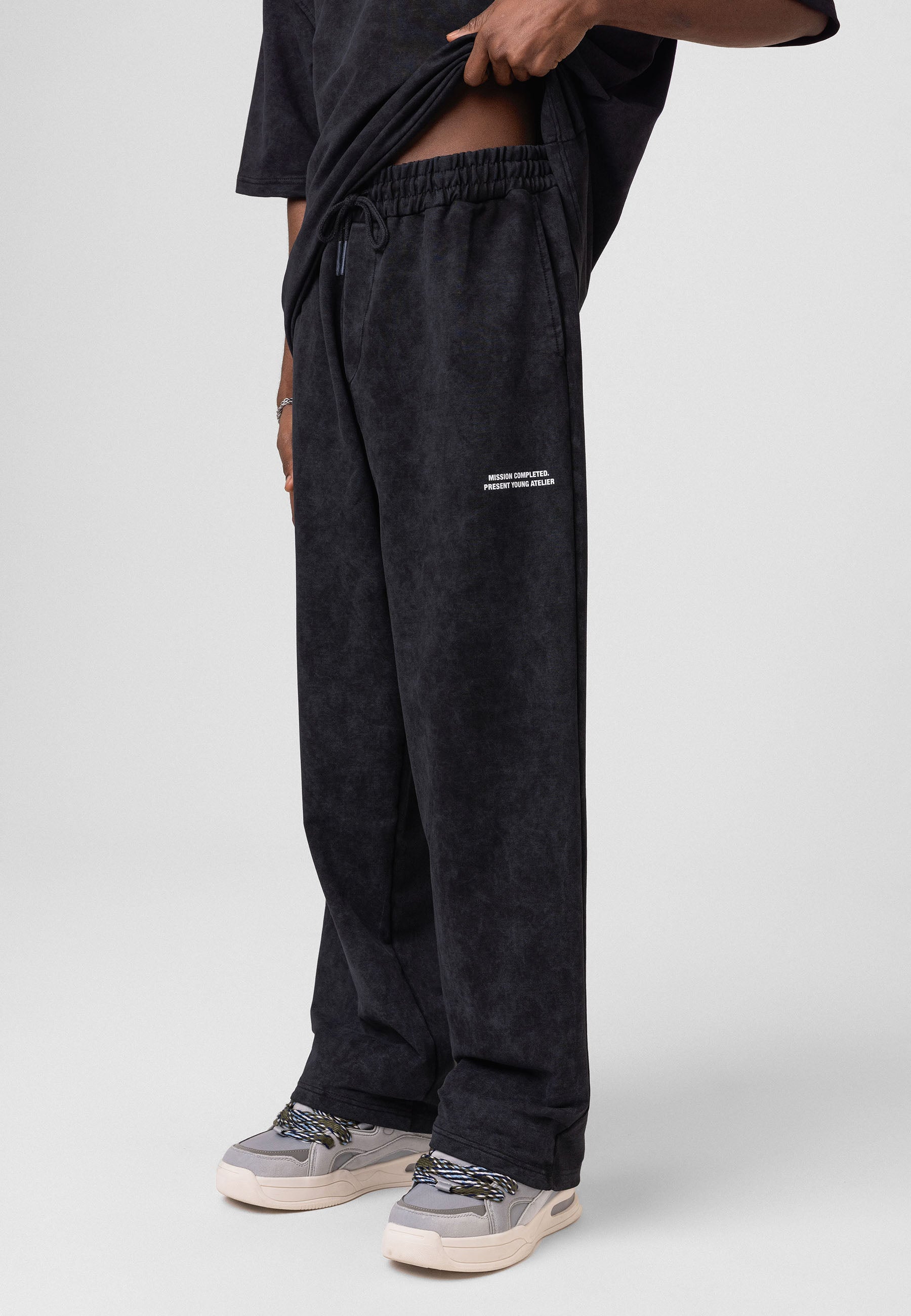 Oversized Washed Track Pants – Street-Ready Comfort with Soft Texture