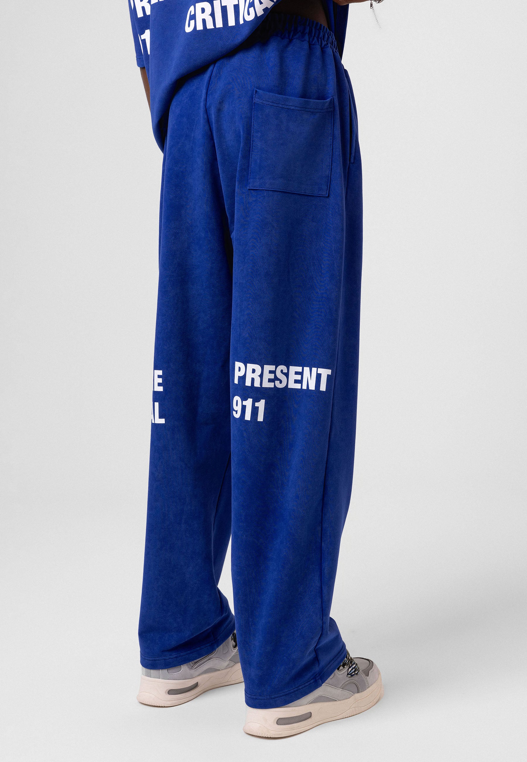 Oversized Washed Track Pants – Street-Ready Comfort with Soft Texture