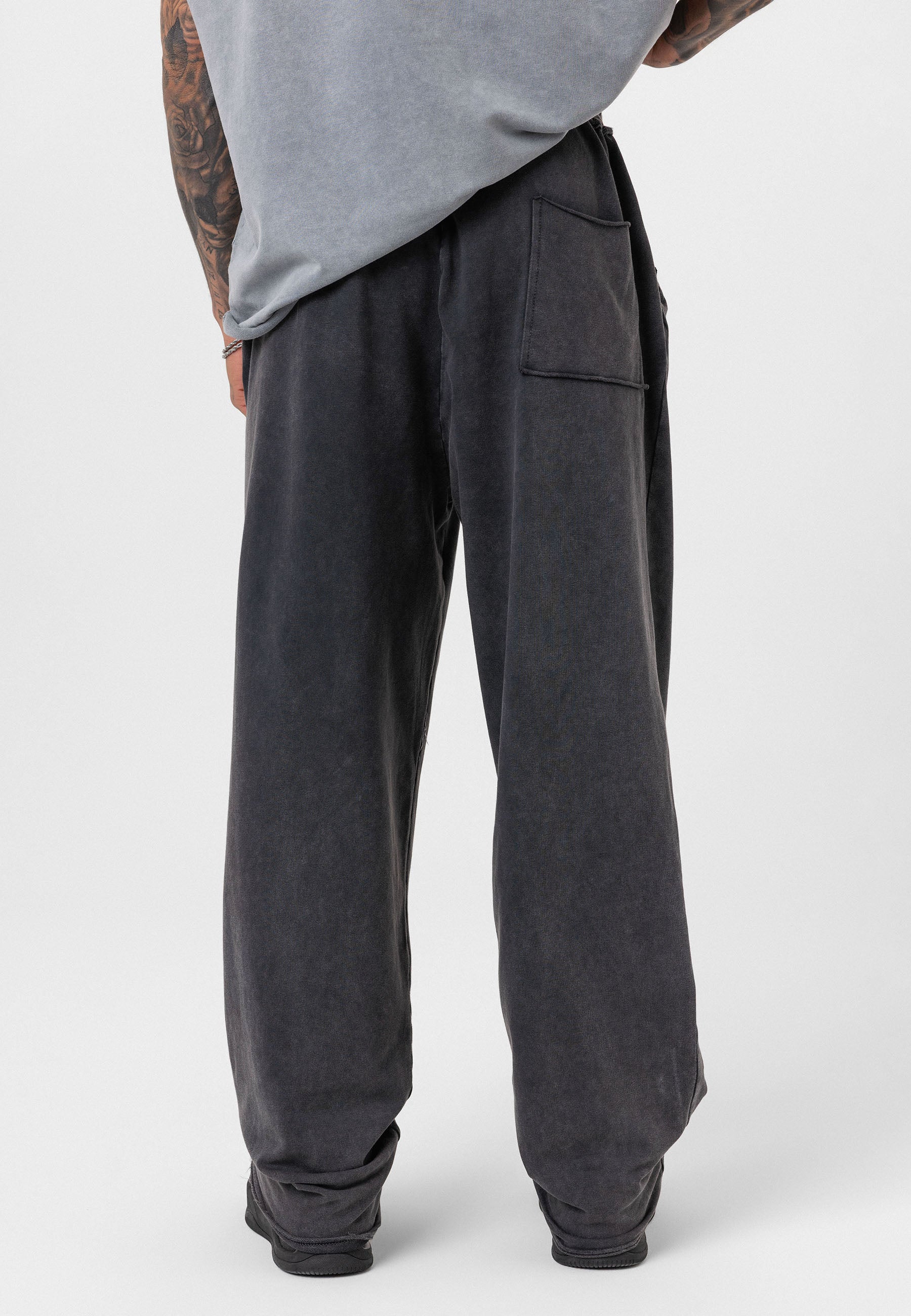 Loose-Fit Cotton-Trousers– Relaxed Tailoring with Clean Lines