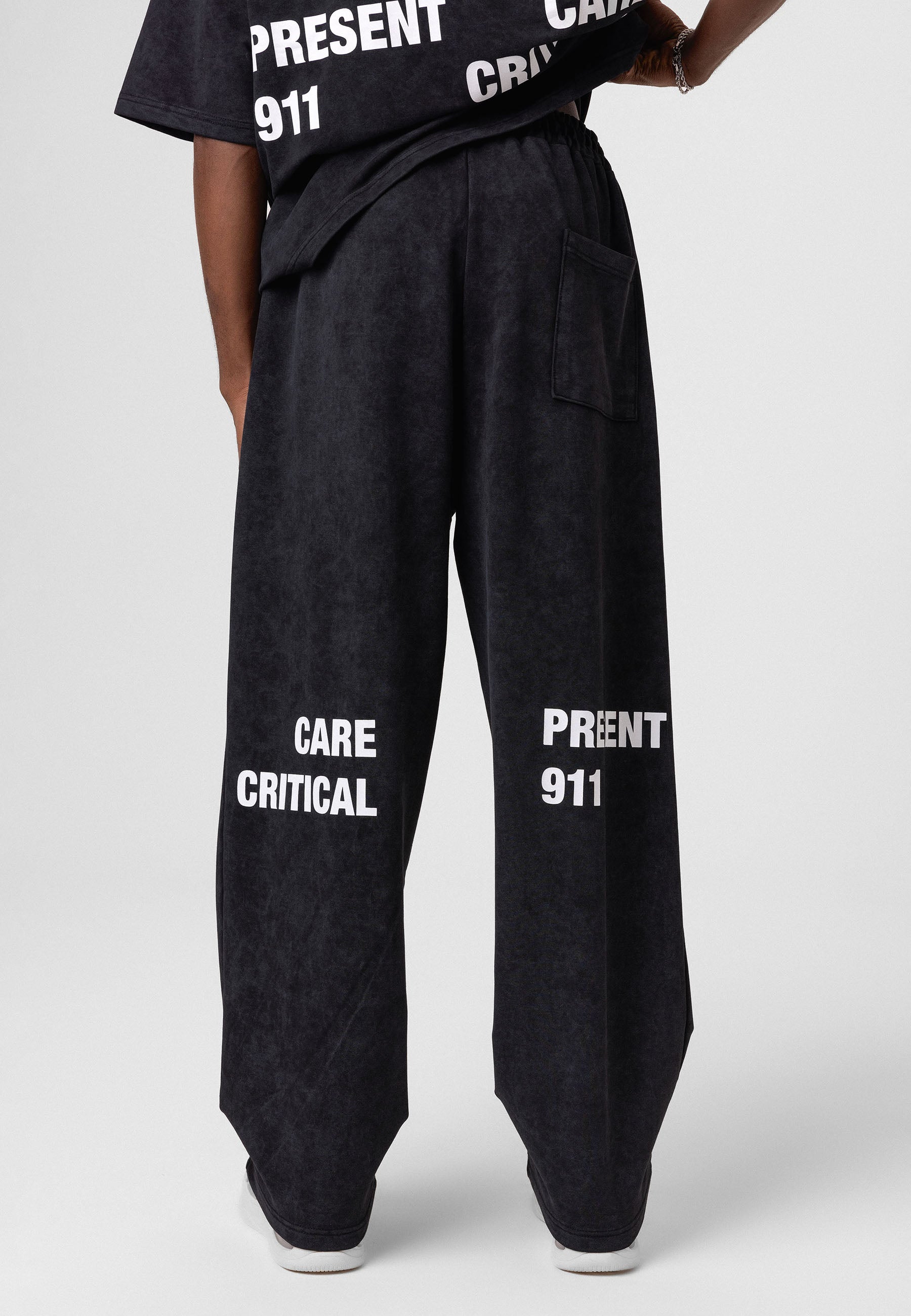 Oversized Washed Track Pants – Street-Ready Comfort with Soft Texture