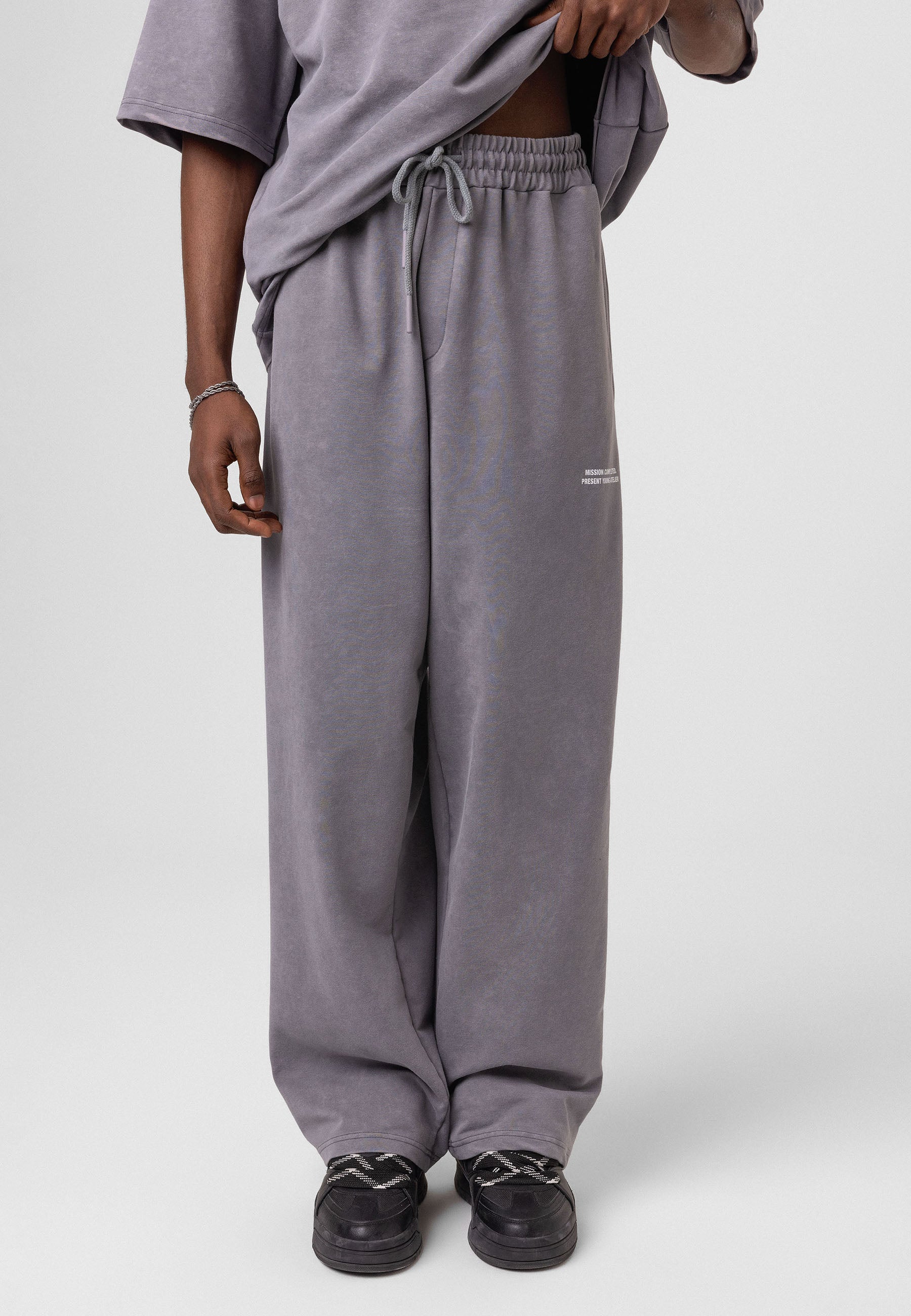 Oversized Washed Track Pants – Street-Ready Comfort with Soft Texture