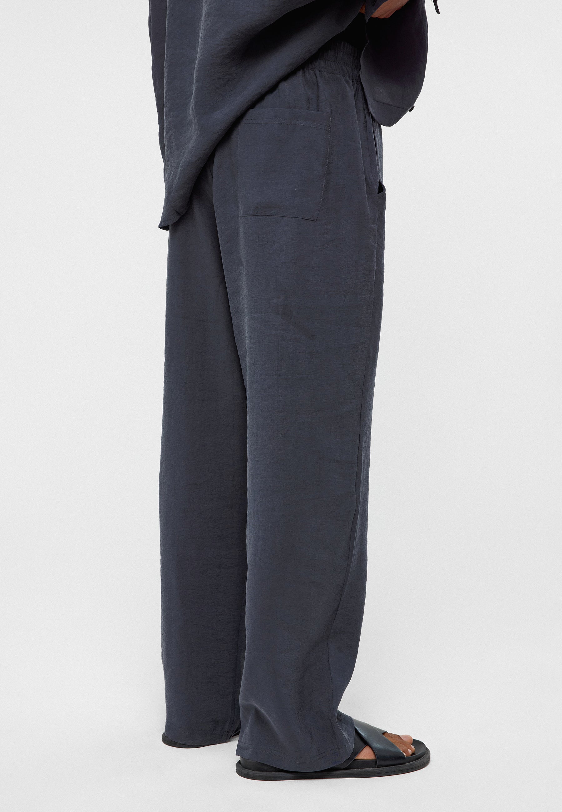 Baggy Fit Modal Trousers – Relaxed Wide-Leg Comfort