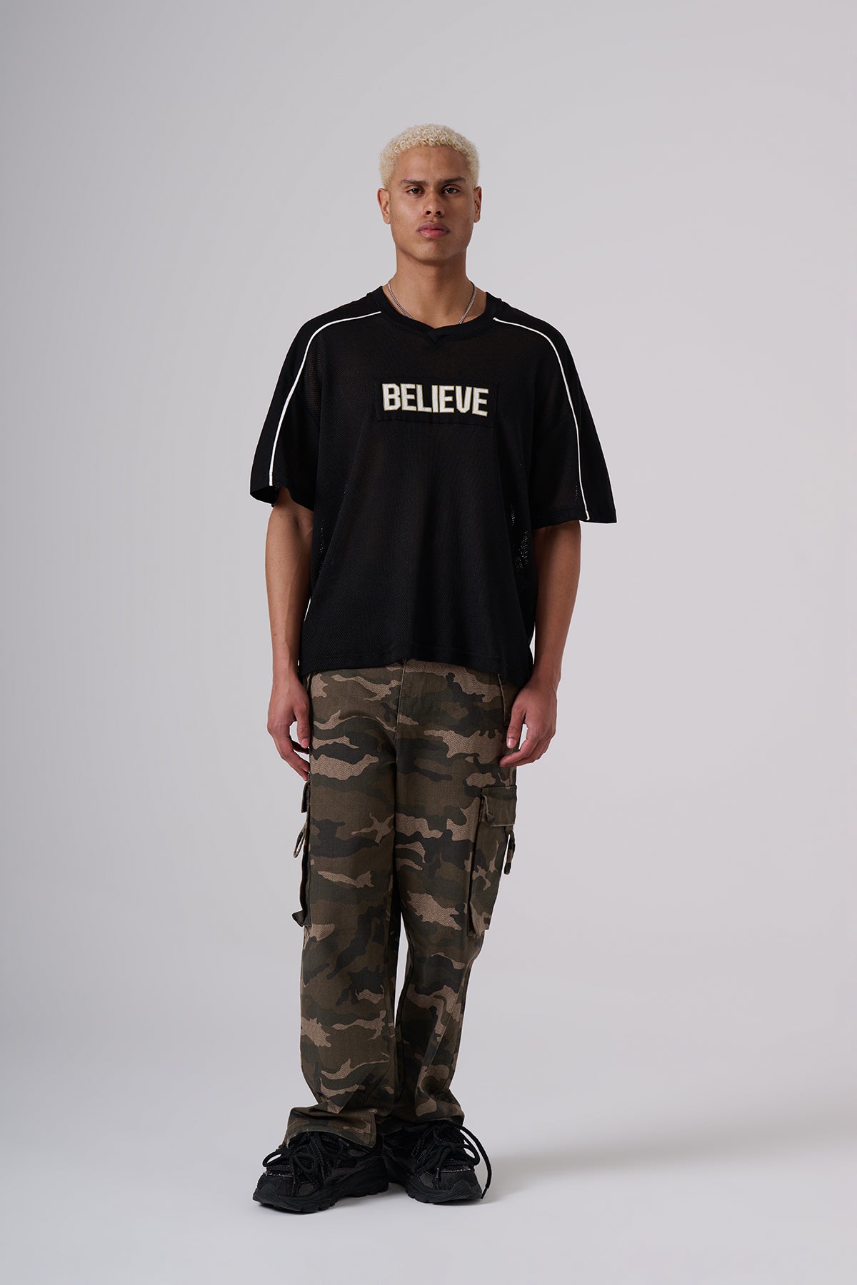 Drop-Shoulder Statement T-shirts – Oversized Street Silhouette