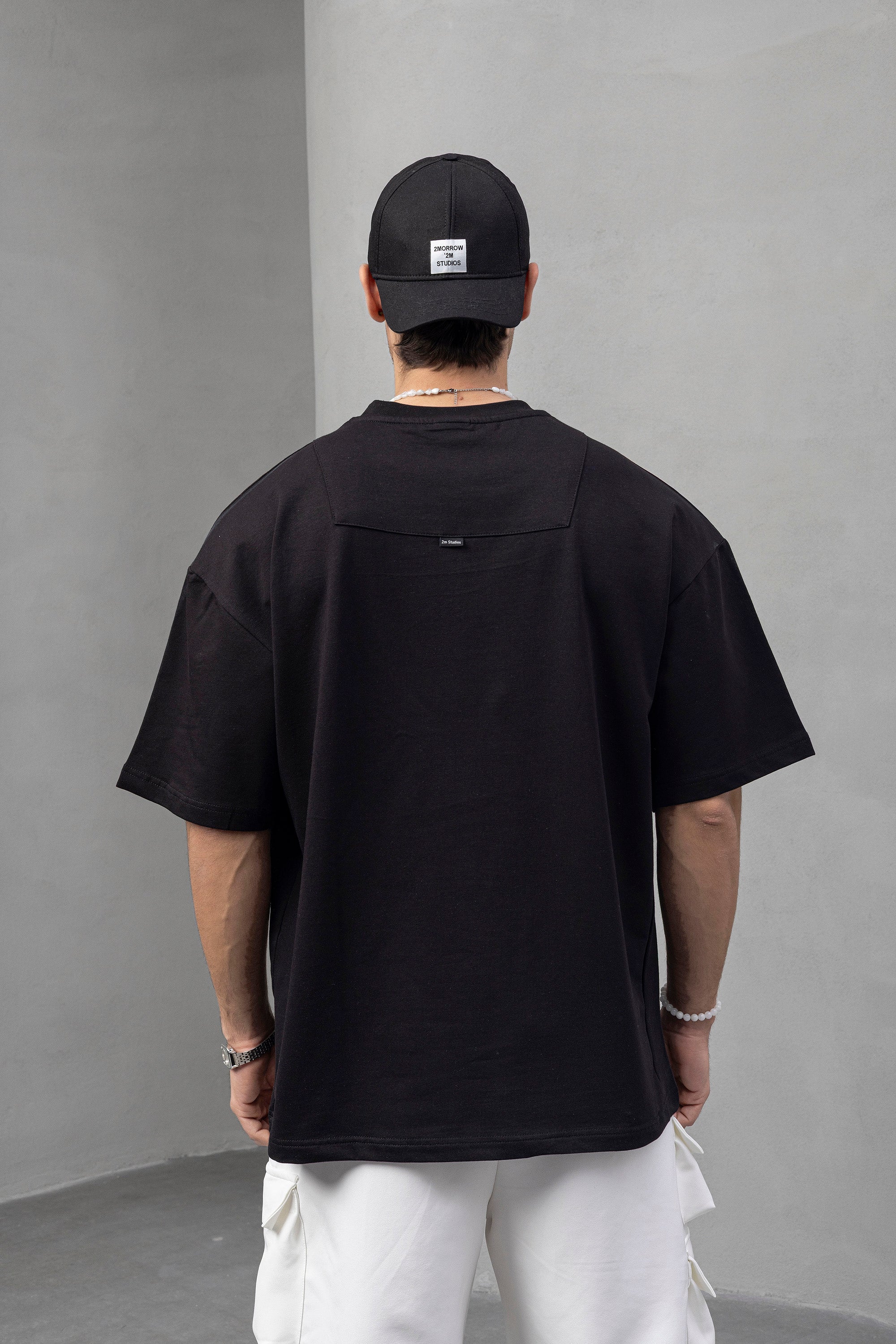 Oversized Black Graphic T-shirts – “Candid is Greater Than Posed”
