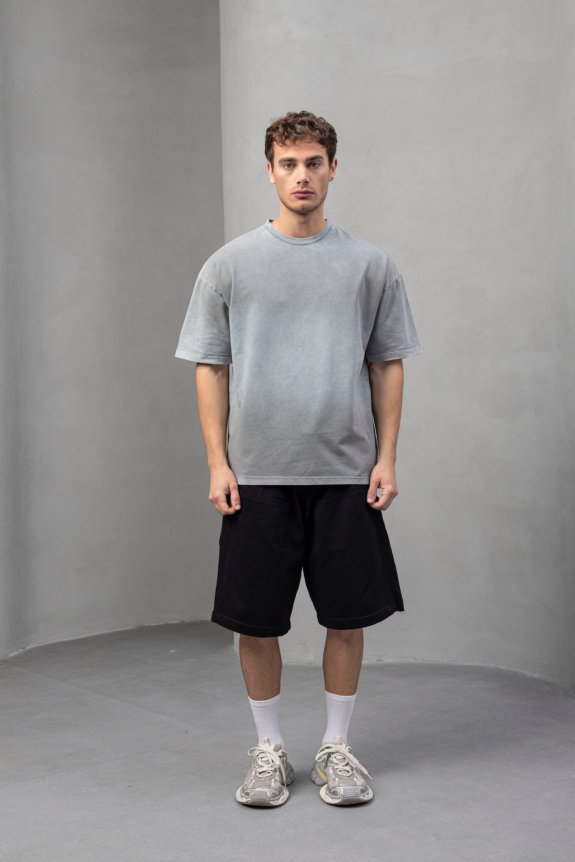 Oversized Graphic T-shirts – Relaxed Fit with Bold Print