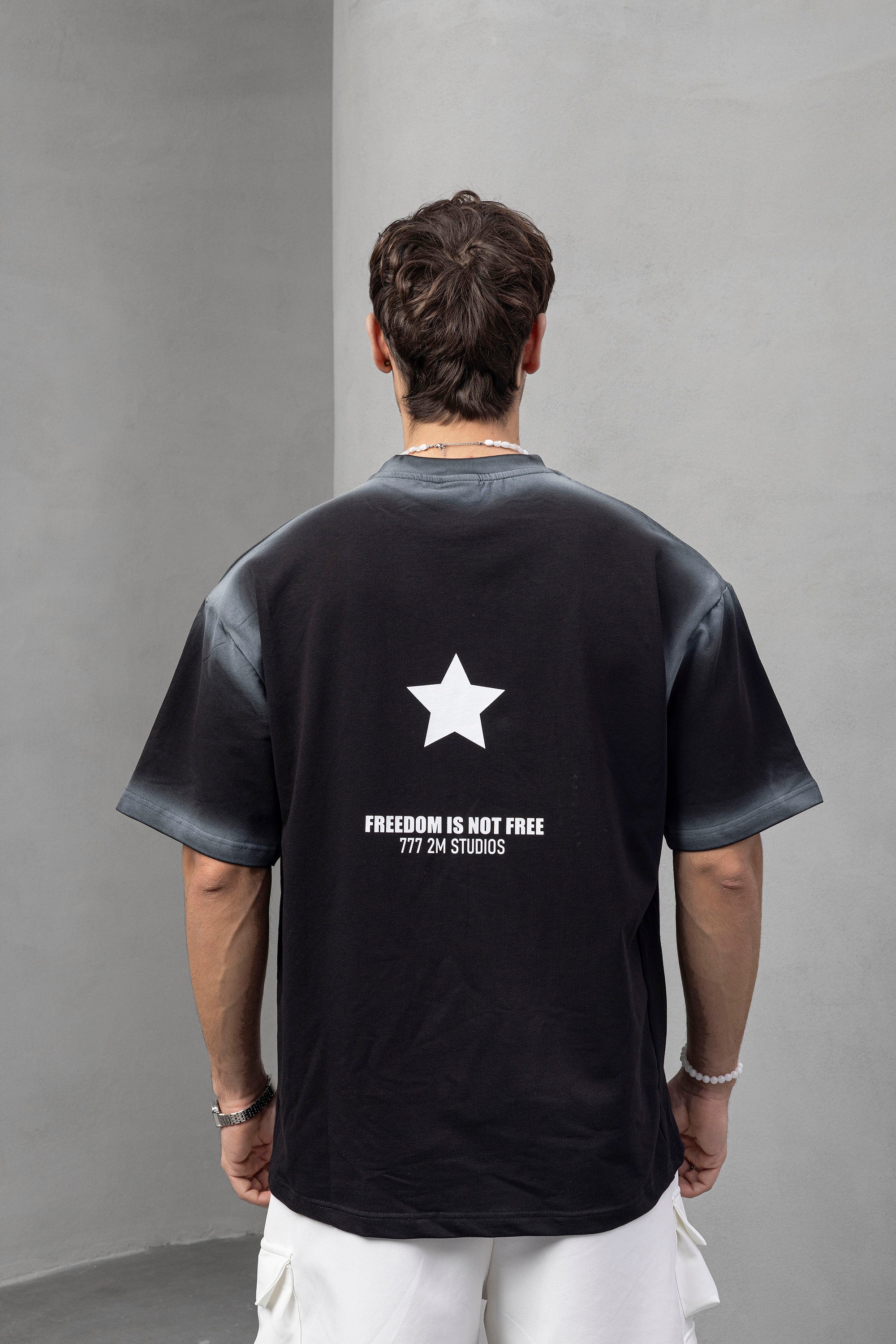 Heavyweight T-shirts – Structured Comfort with Street Edge