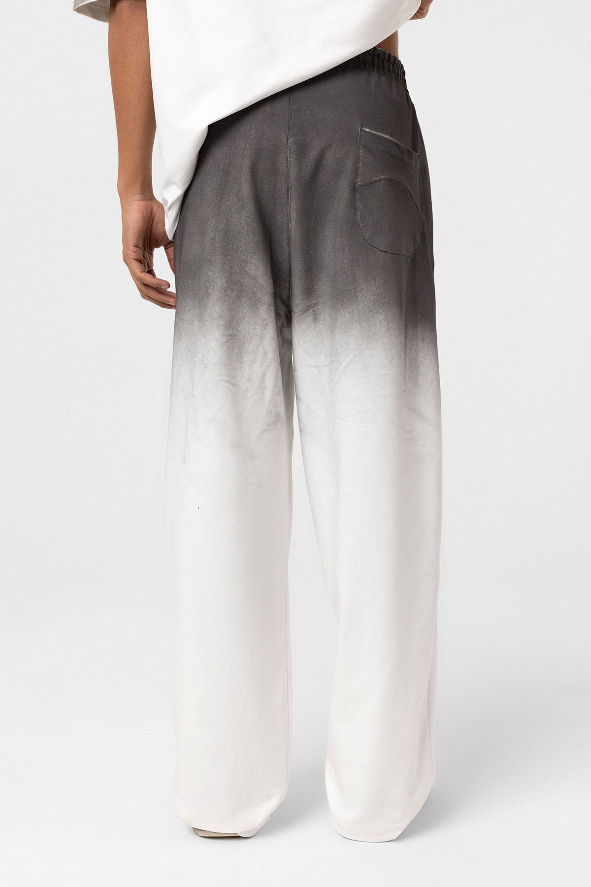 Washed Oversized Jogger Pant – Casual Volume with Vintage Texture