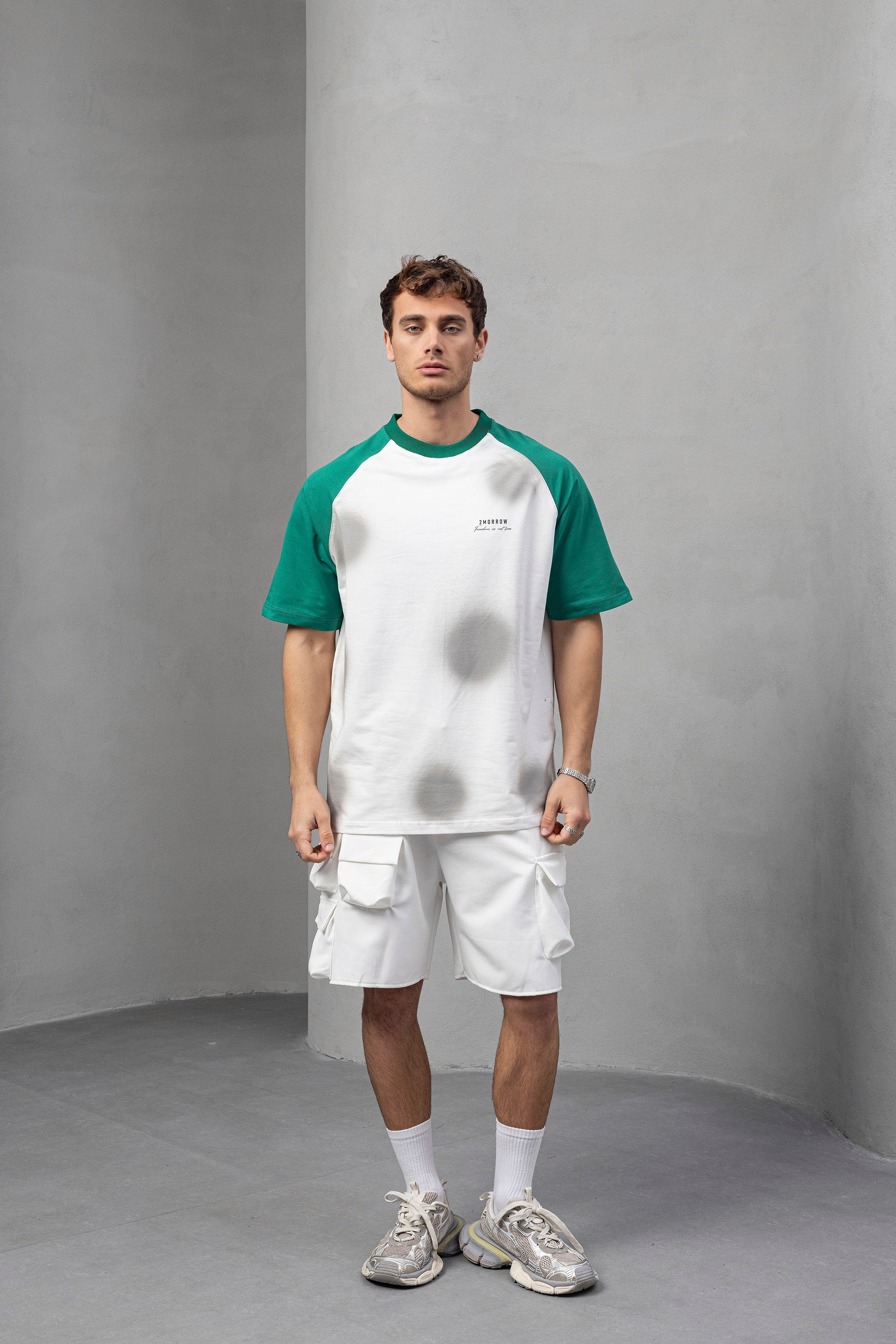 Two-Tone Baseball Loose T‑Shirt – Relaxed Raglan Fit