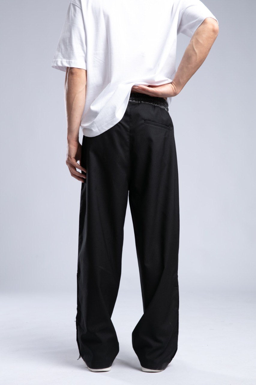 Minimalist White Oversized T-Shirt for Men – Streetwear Style