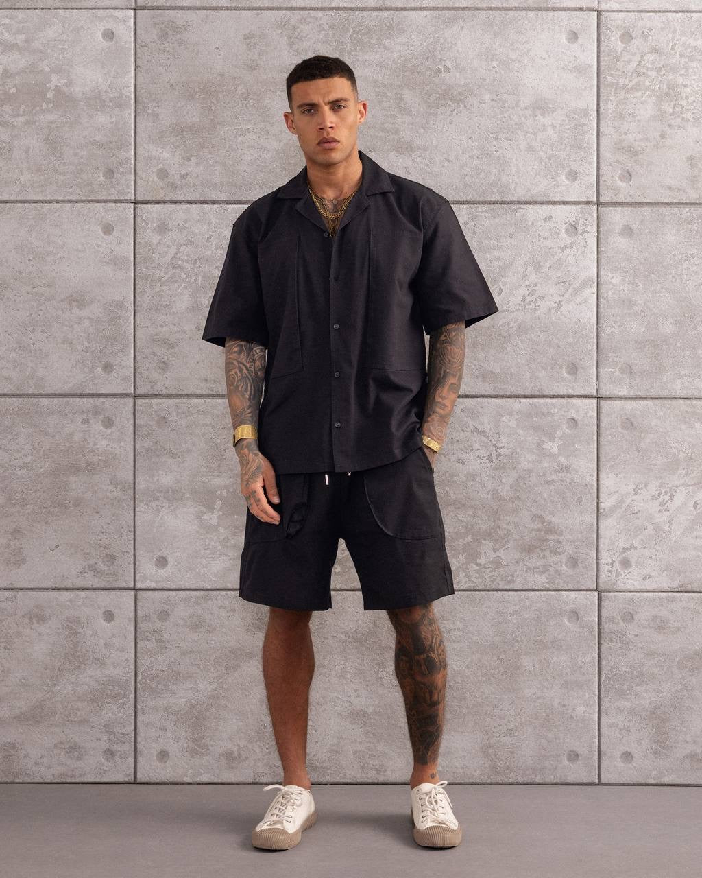 Relaxed Fit – Men’s Minimalist Shirts