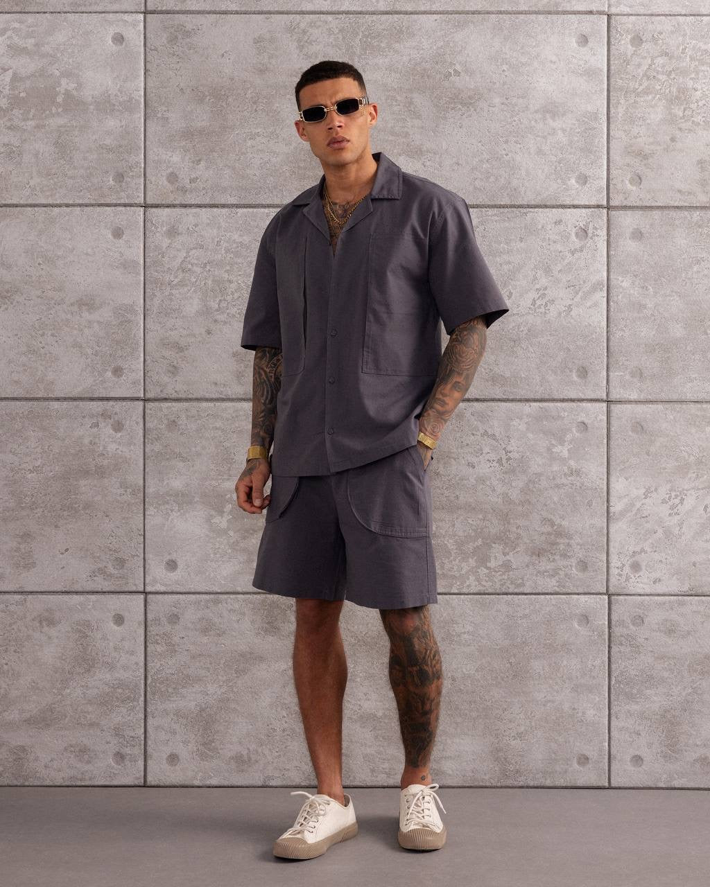 Relaxed Fit – Men’s Minimalist Shirts