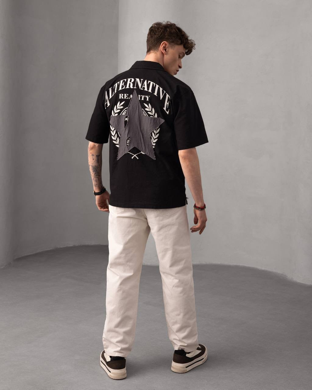 Alternative Reality – Men's Star Patch Casual T-Shirt