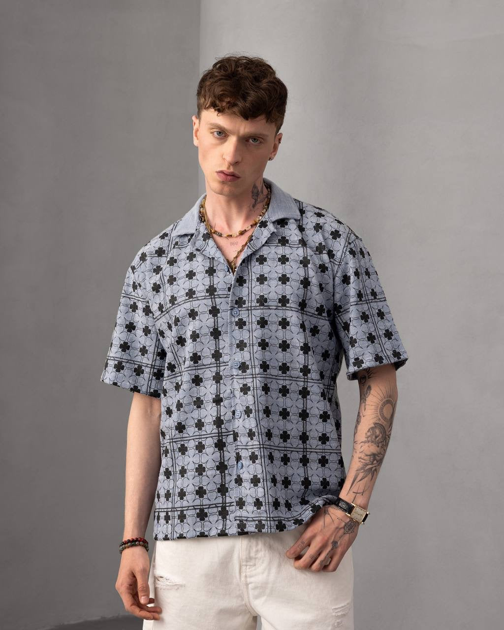 Clover Pattern Men's Short Sleeve Button-Up Shirt – Casual Summer Style