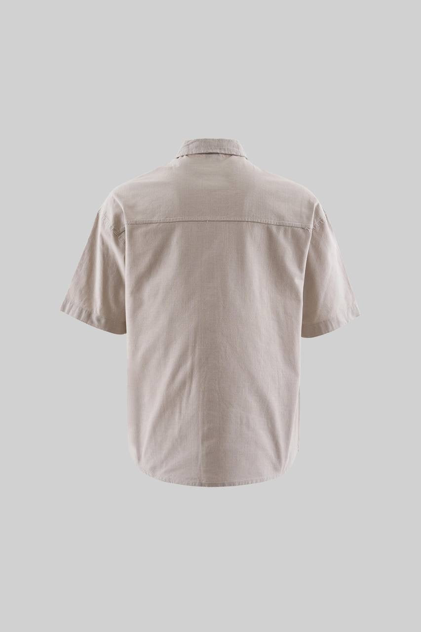 Men’s Relaxed Fit Short Sleeve Shirt in Lightweight Fabric