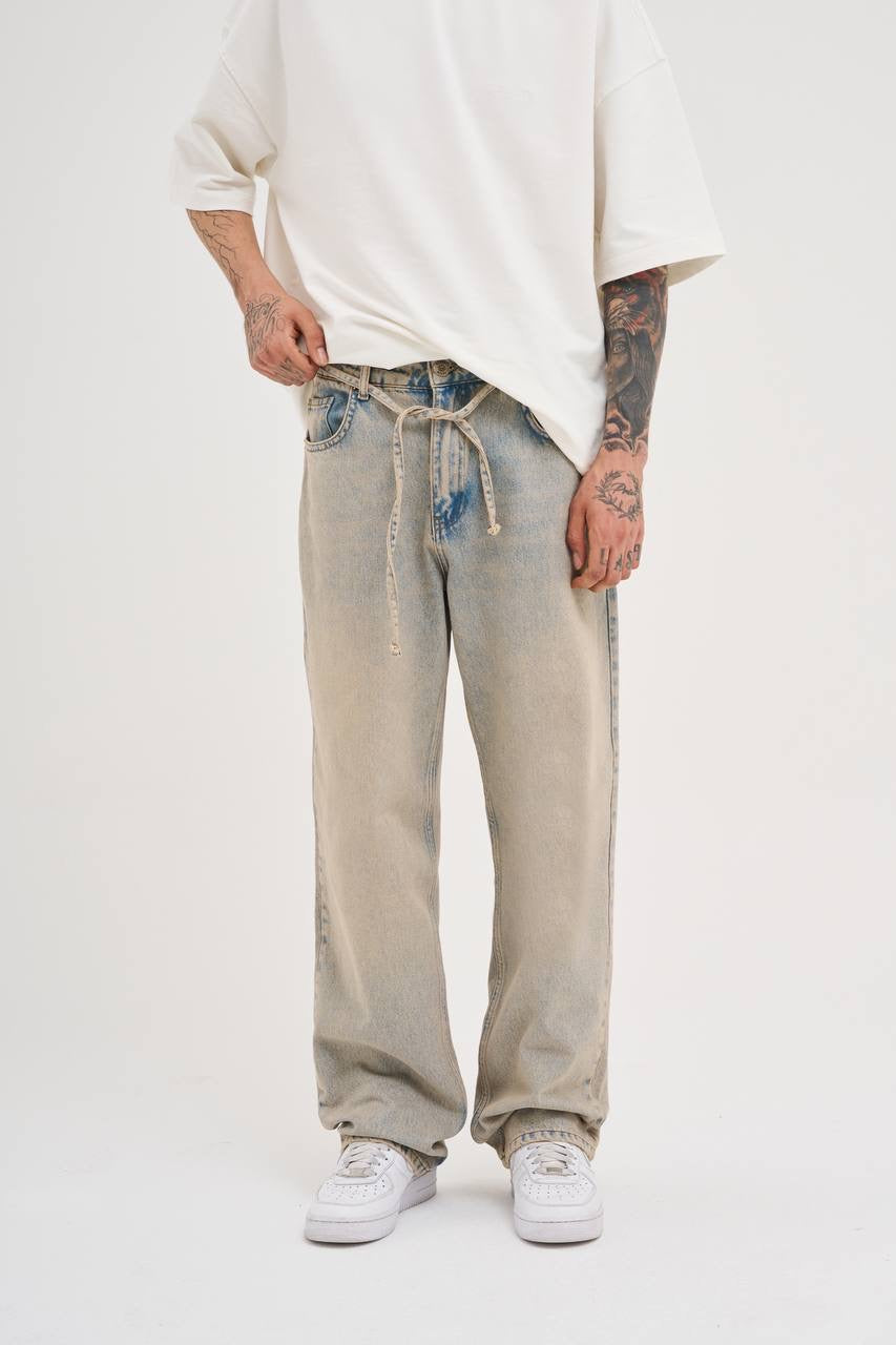Men’s Relaxed Fit Summer Jeans in Lightweight Denim