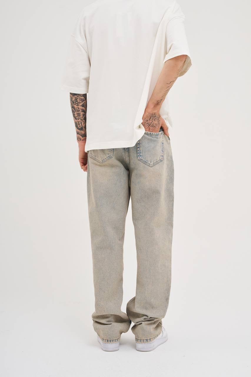 Men’s Relaxed Fit Summer Jeans in Lightweight Denim
