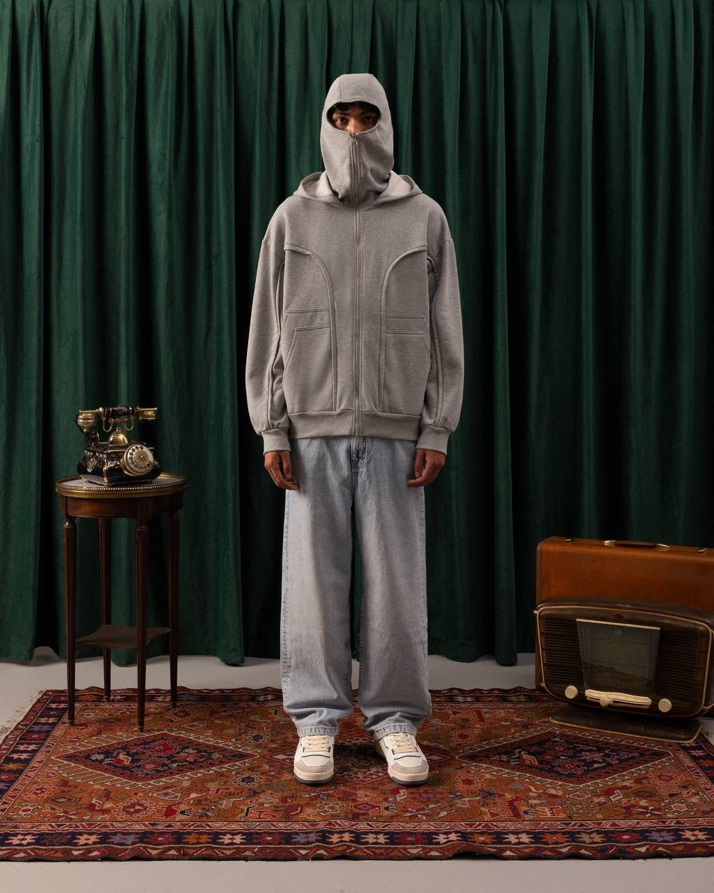 Men’s Grey Zip-Up Hoodie – Minimalist Streetwear with Modern Panel Detailing