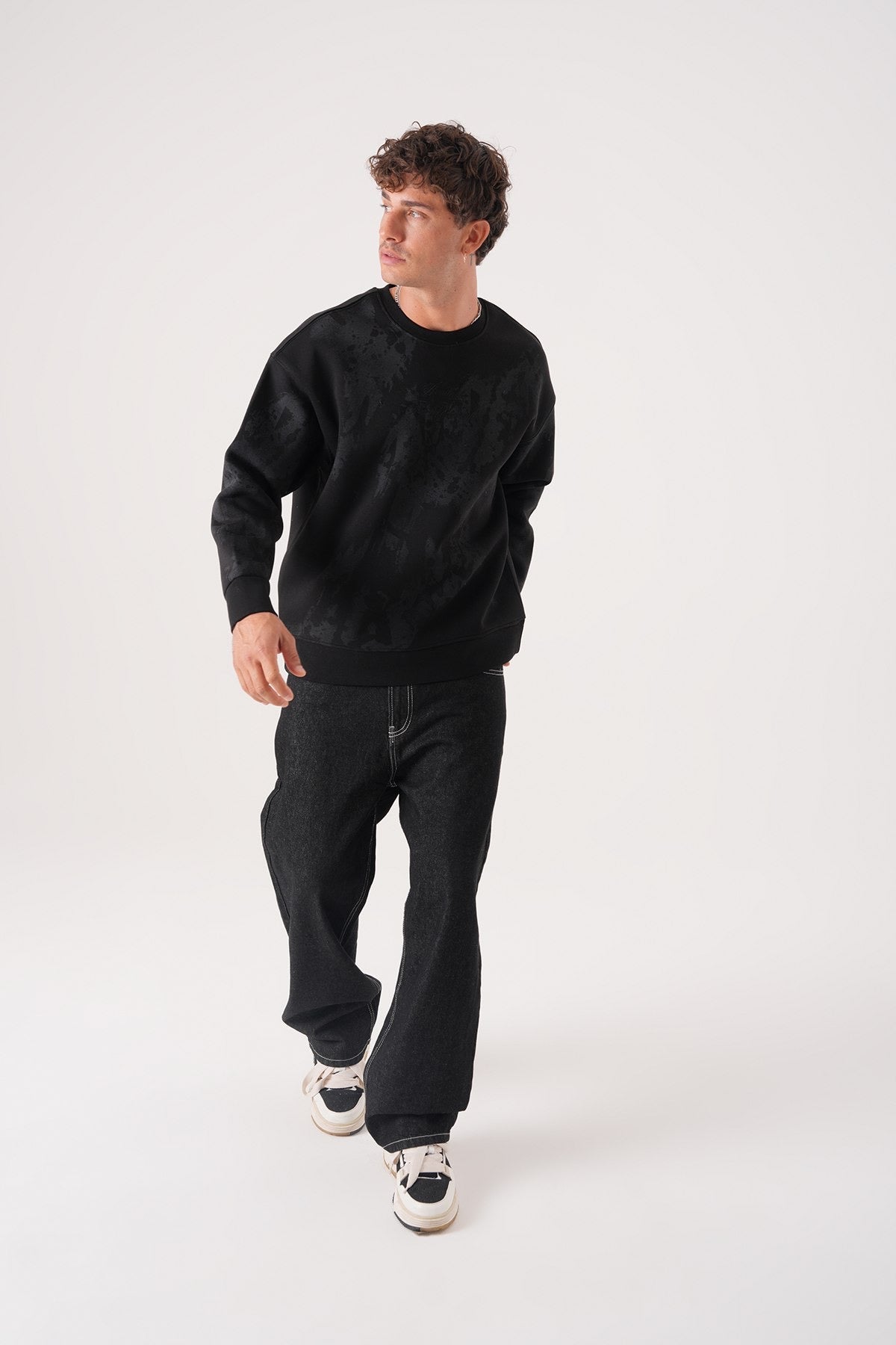 Black Tie-Dye Sweatshirt – Oversized Streetwear Crewneck