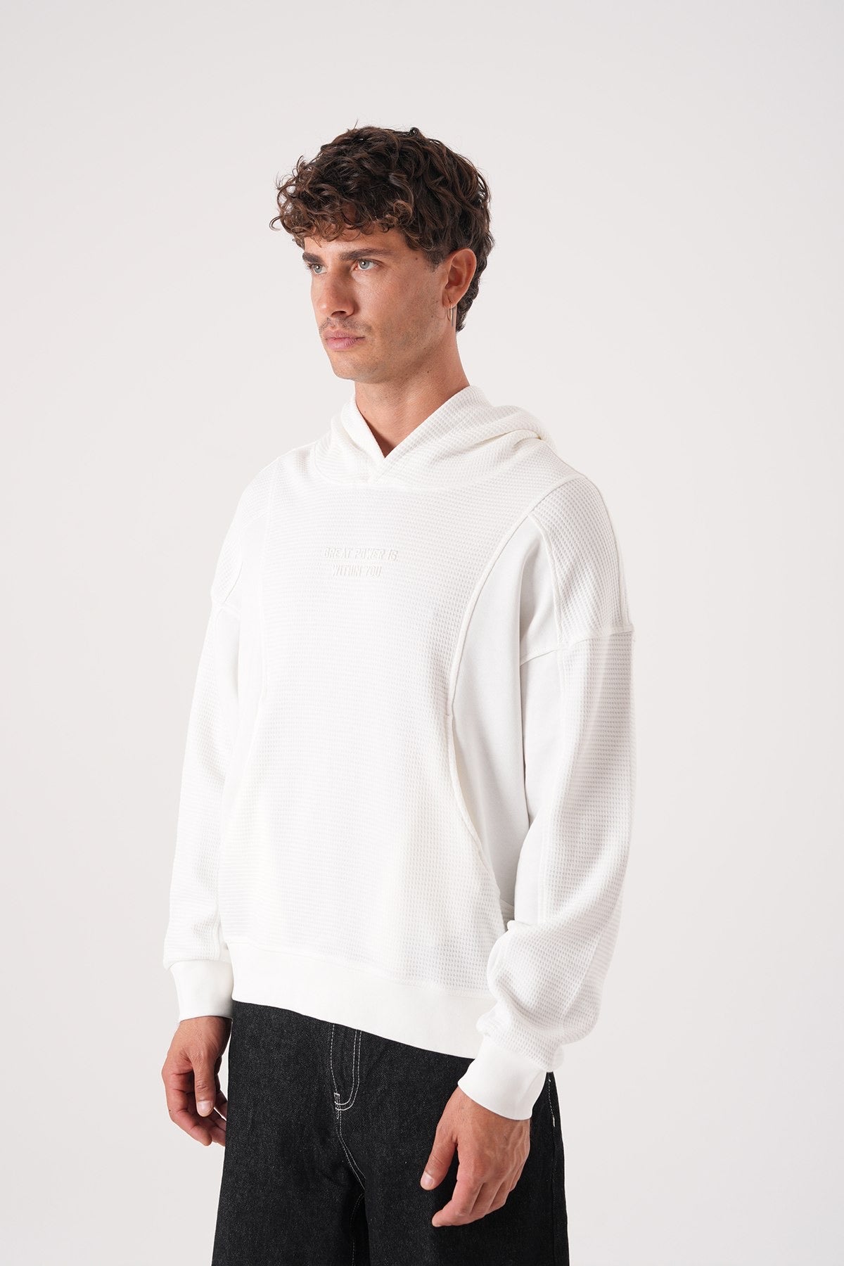 Textured White Hoodie – Minimal Oversized Streetwear