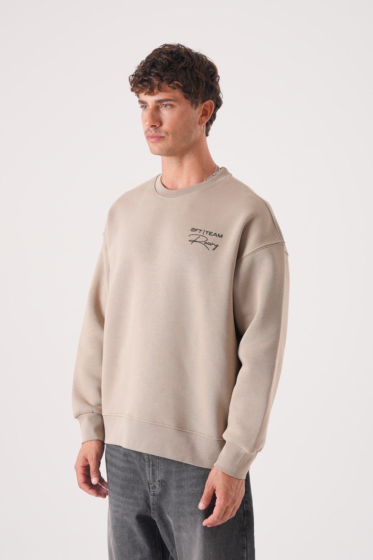 Men’s Beige Crewneck Sweatshirt – Minimalist Racing Print Pullover