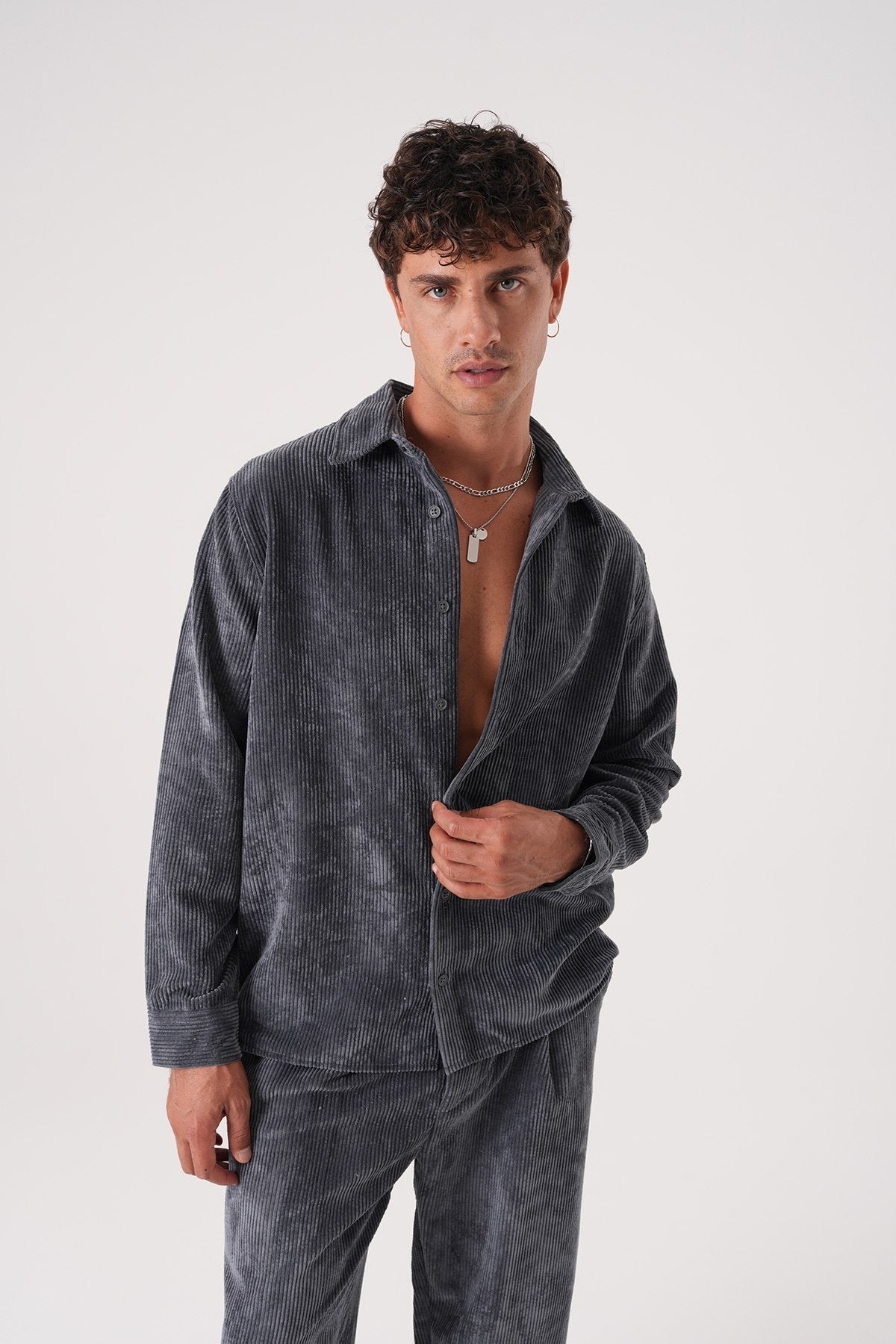 Men’s Grey Corduroy Shirt – Long Sleeve Button-Up Casual Shirt