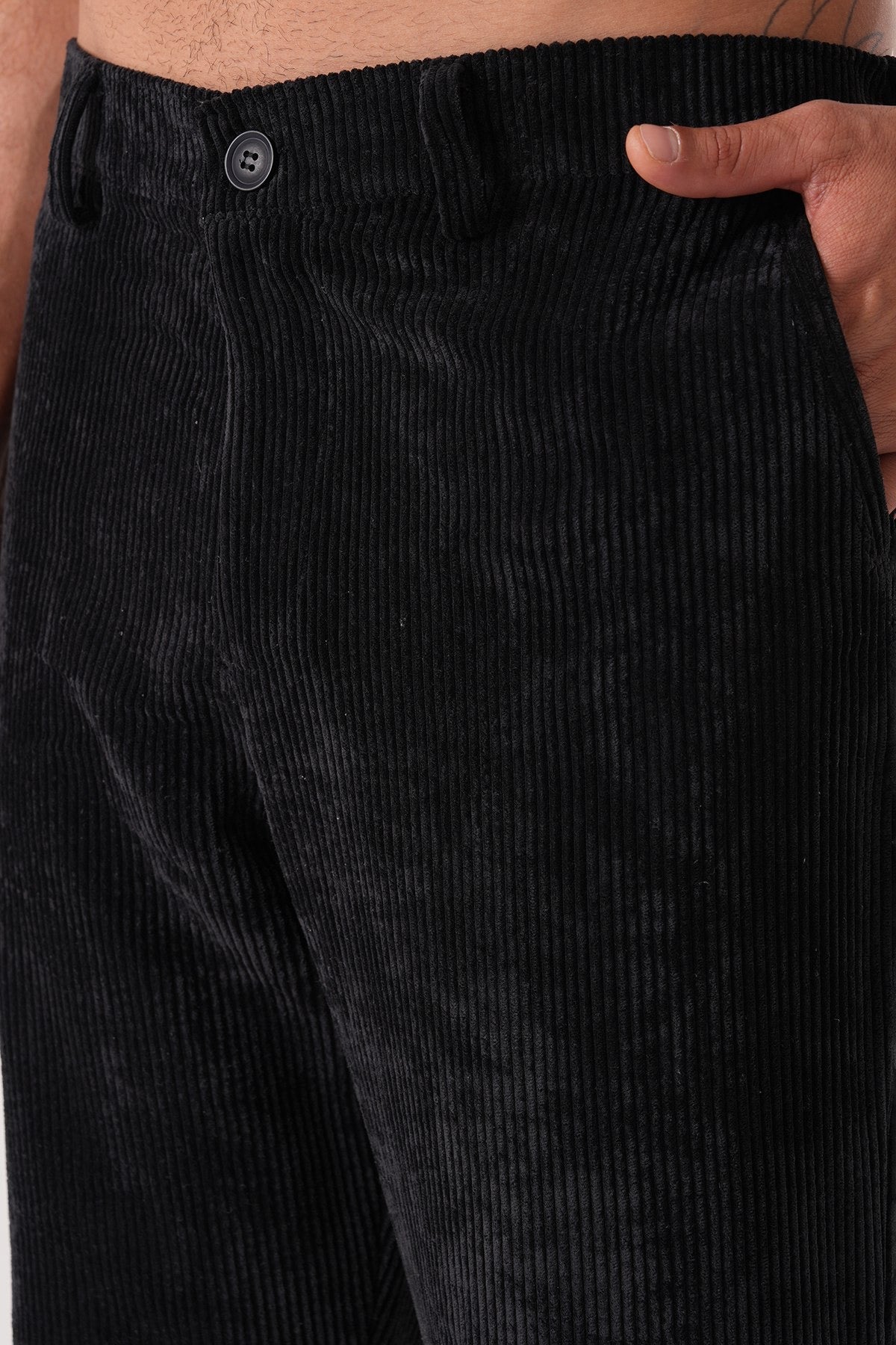 Men’s Black Corduroy Trousers – Relaxed Fit Retro Streetwear Pants