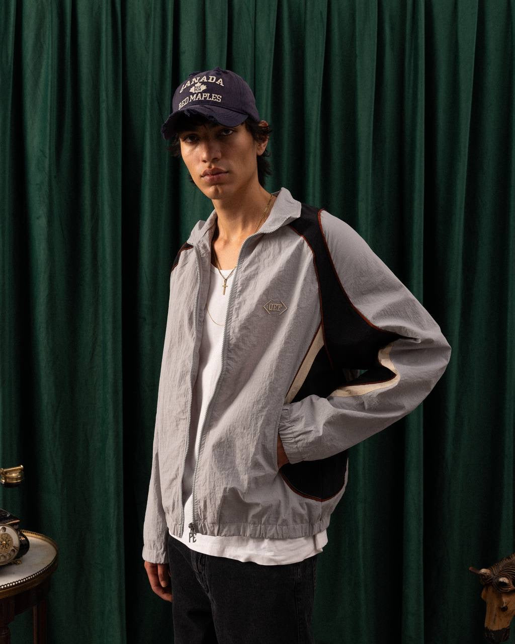 Men’s Vintage Colorblock Windbreaker Jacket – Streetwear Edition (Multiple Colors)